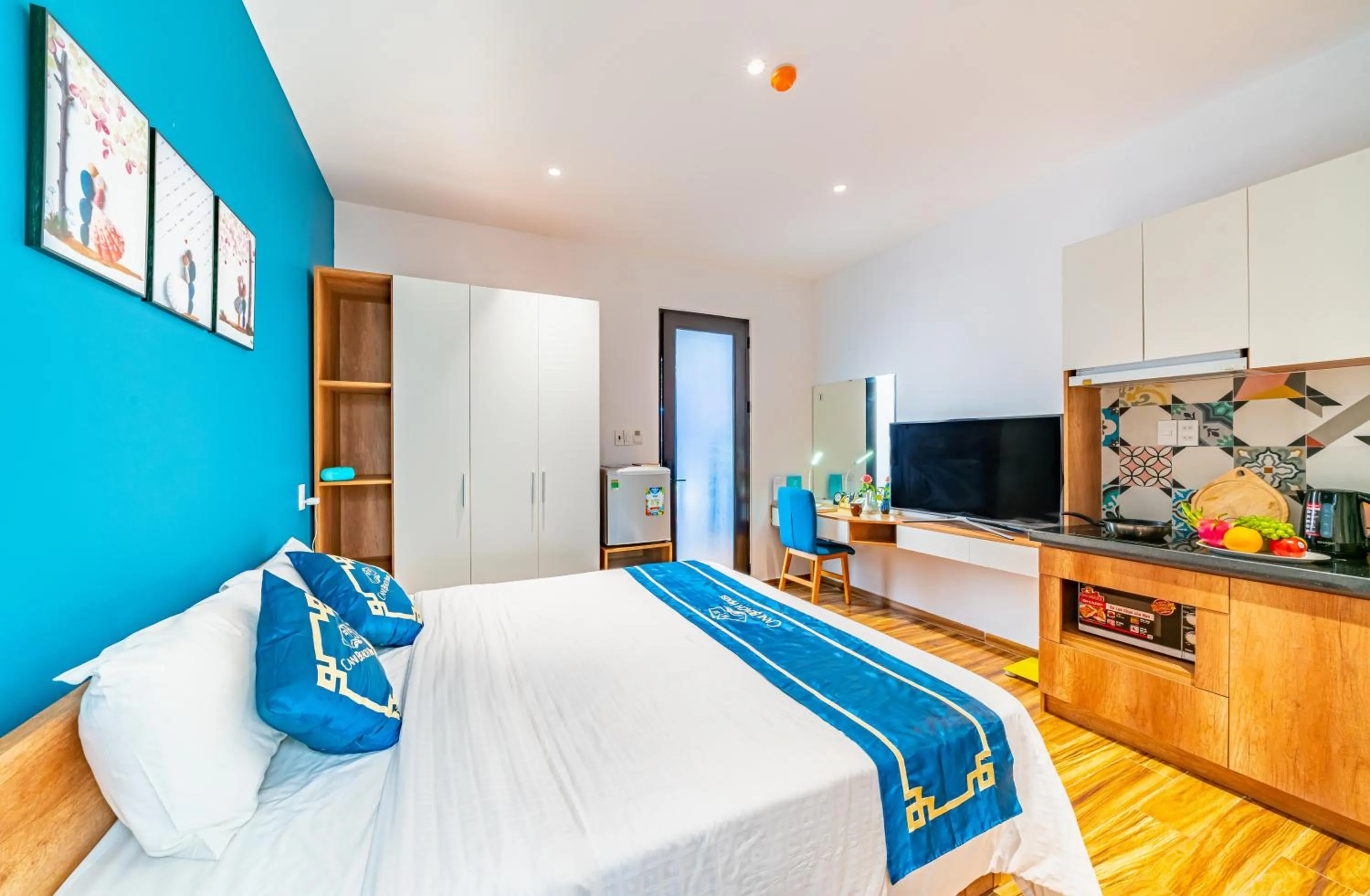 Photo of the whole room, Bed in Cani Beach House