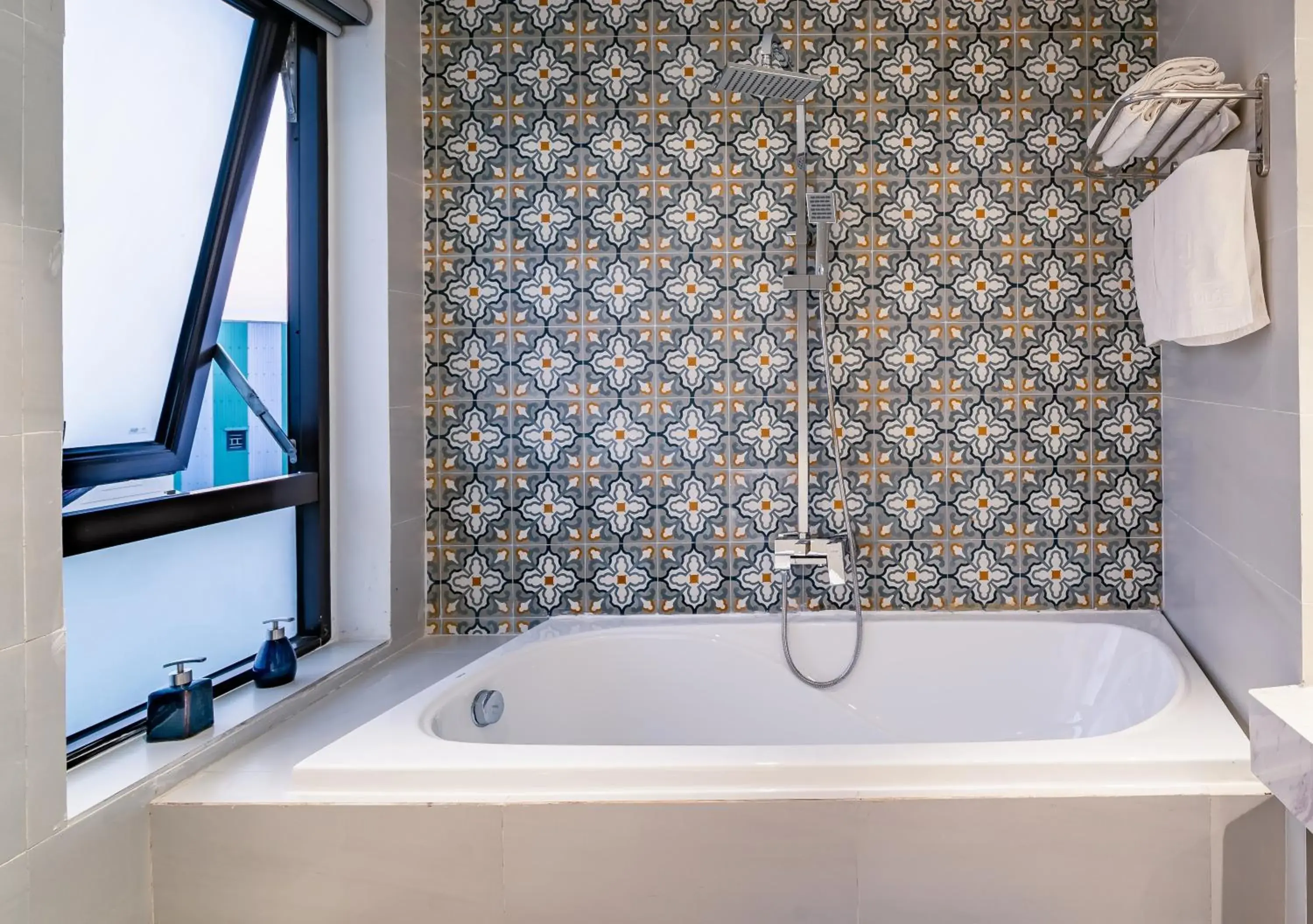 Bathroom in Cani Beach House Bathroom in Cani Beach House
