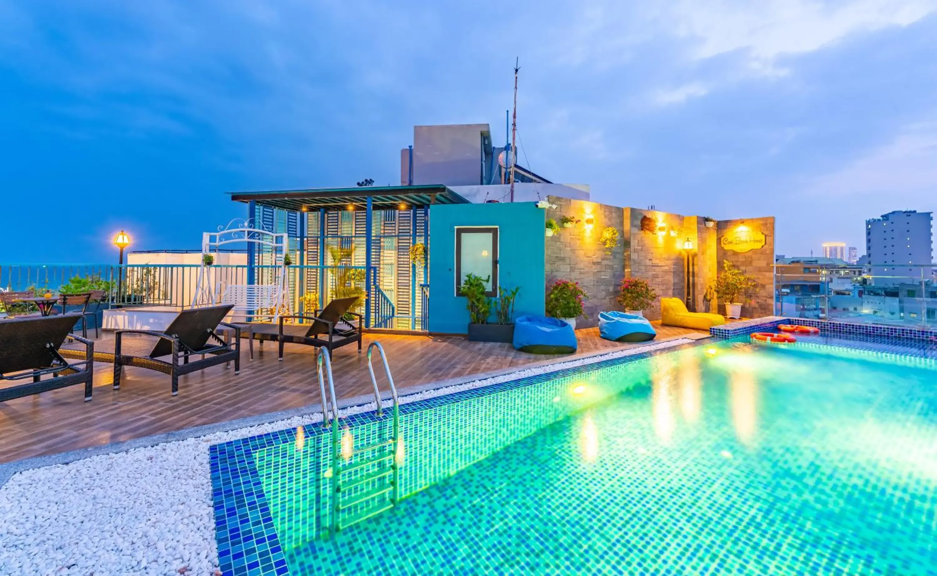 Swimming pool in Cani Beach House Swimming pool in Cani Beach House