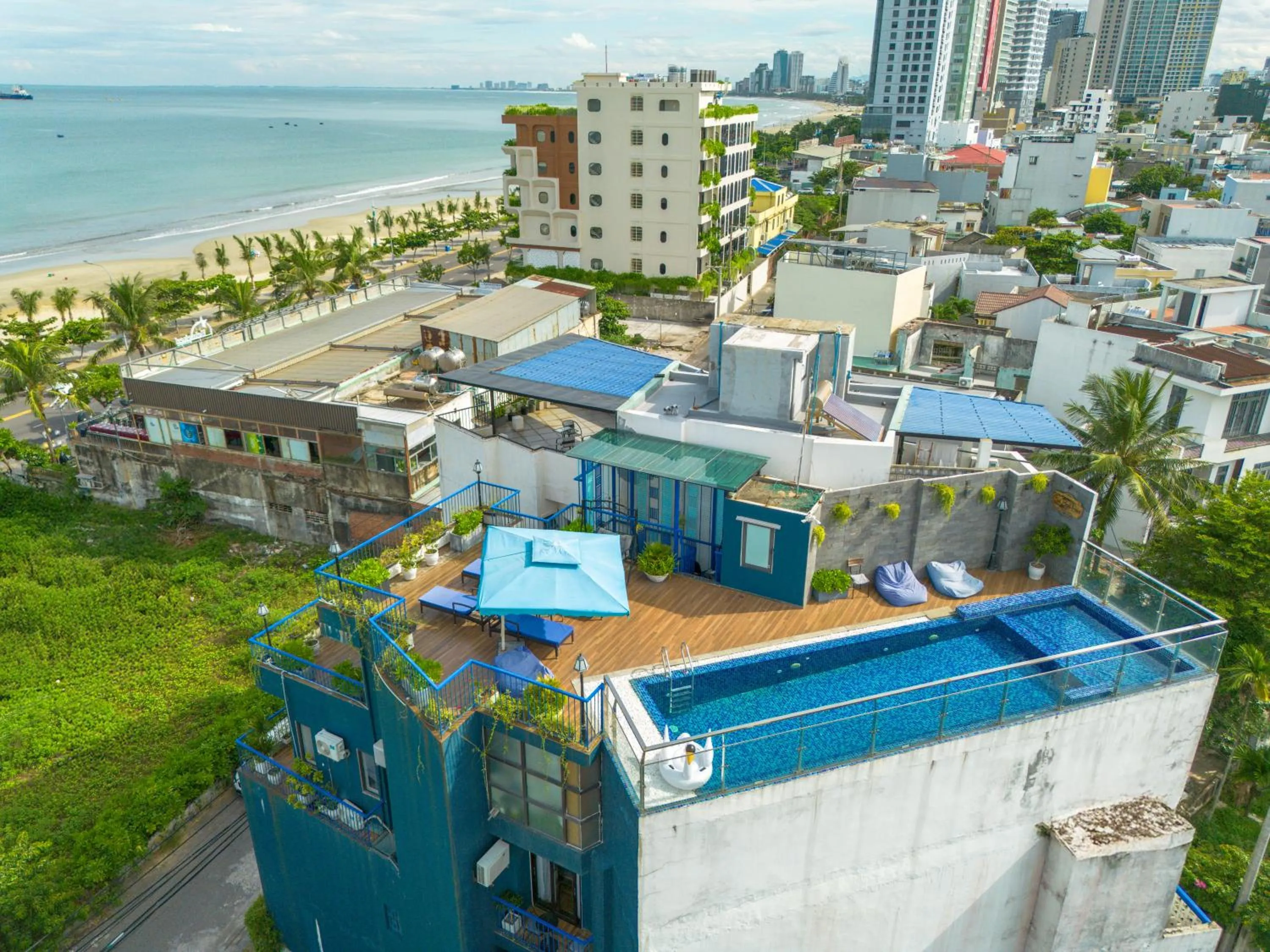 Bird's eye view in Cani Beach House