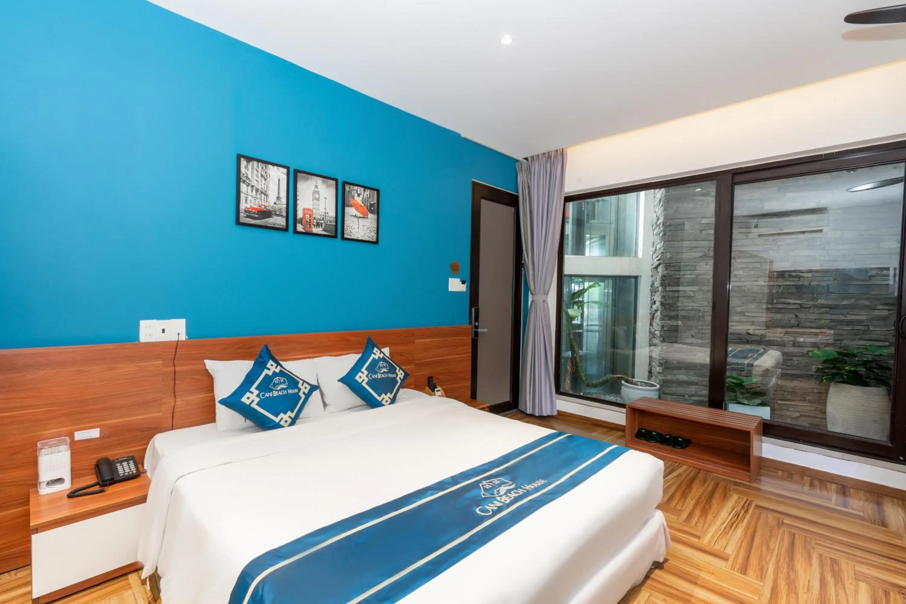 Bed in Cani Beach House