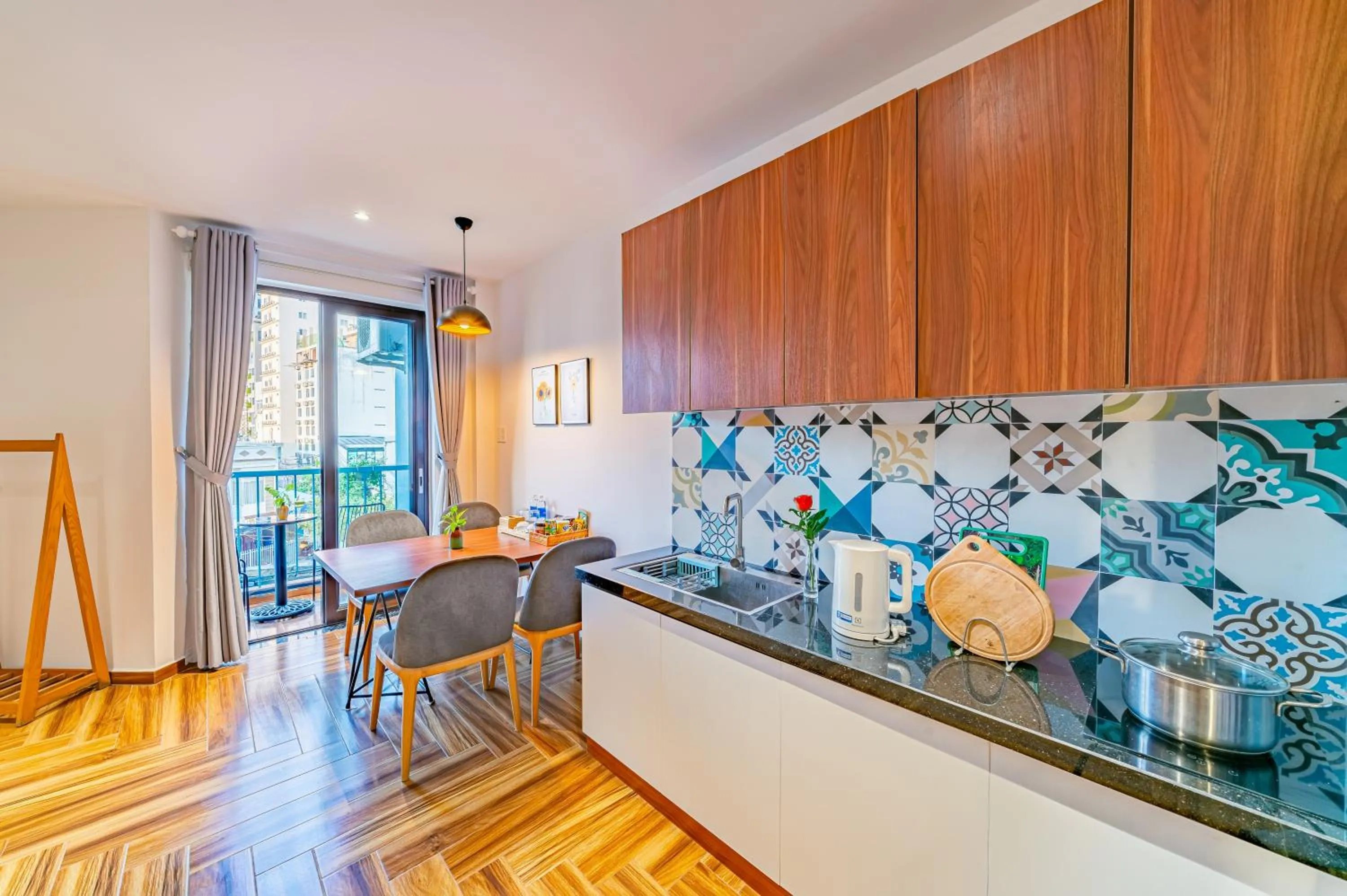Kitchen or kitchenette in Cani Beach House