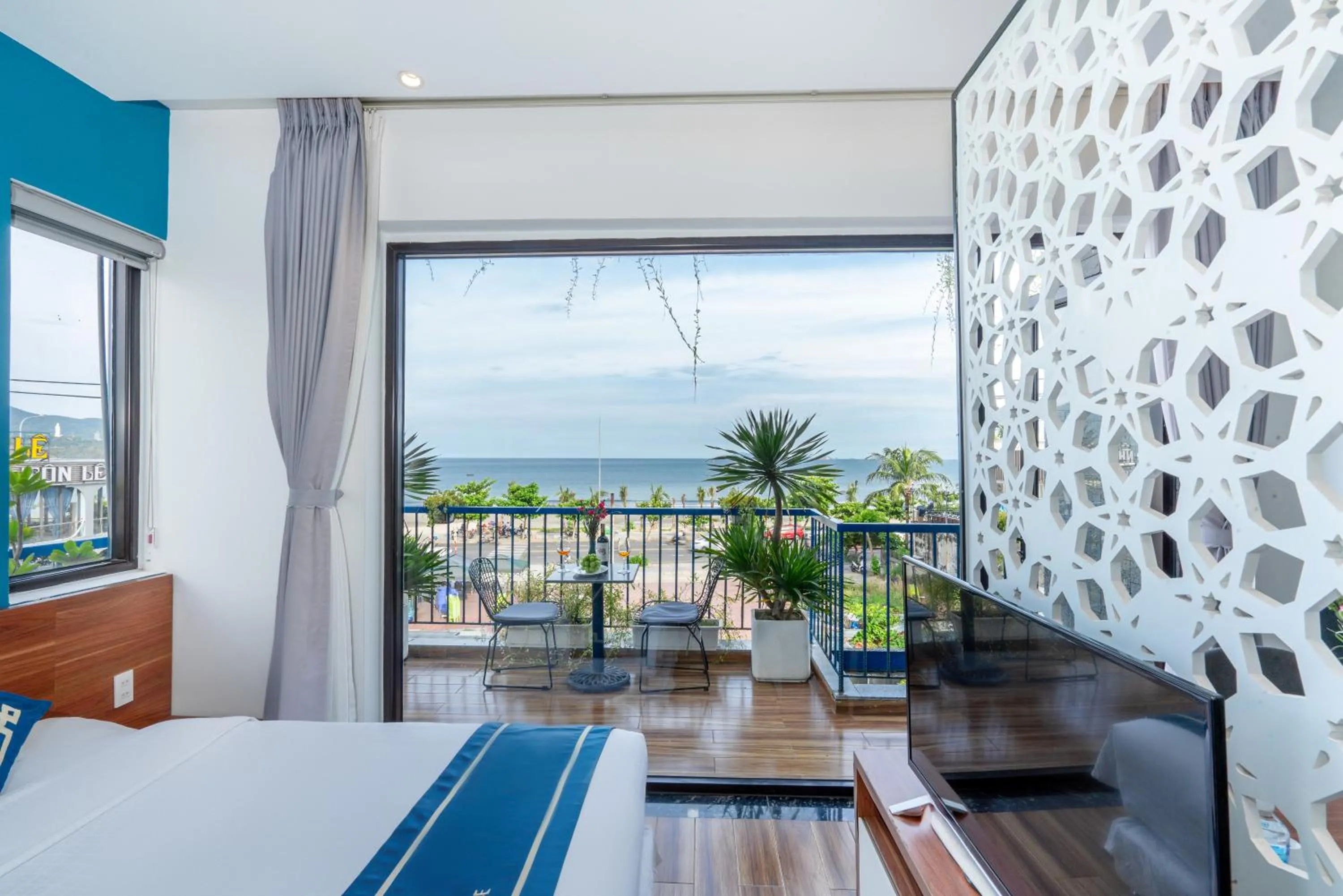 Bed in Cani Beach House