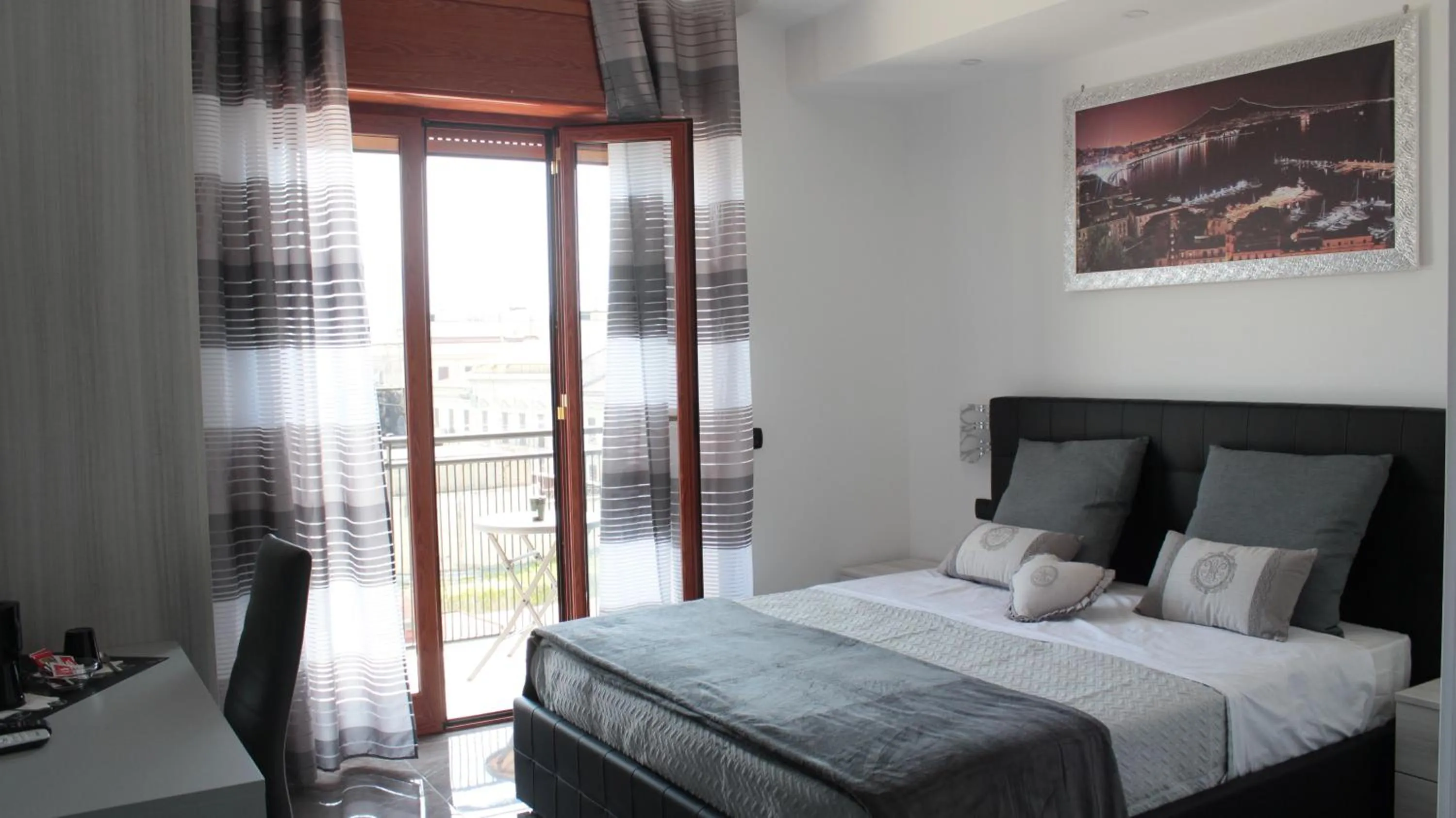 Bed in B&B Napoli La Perla