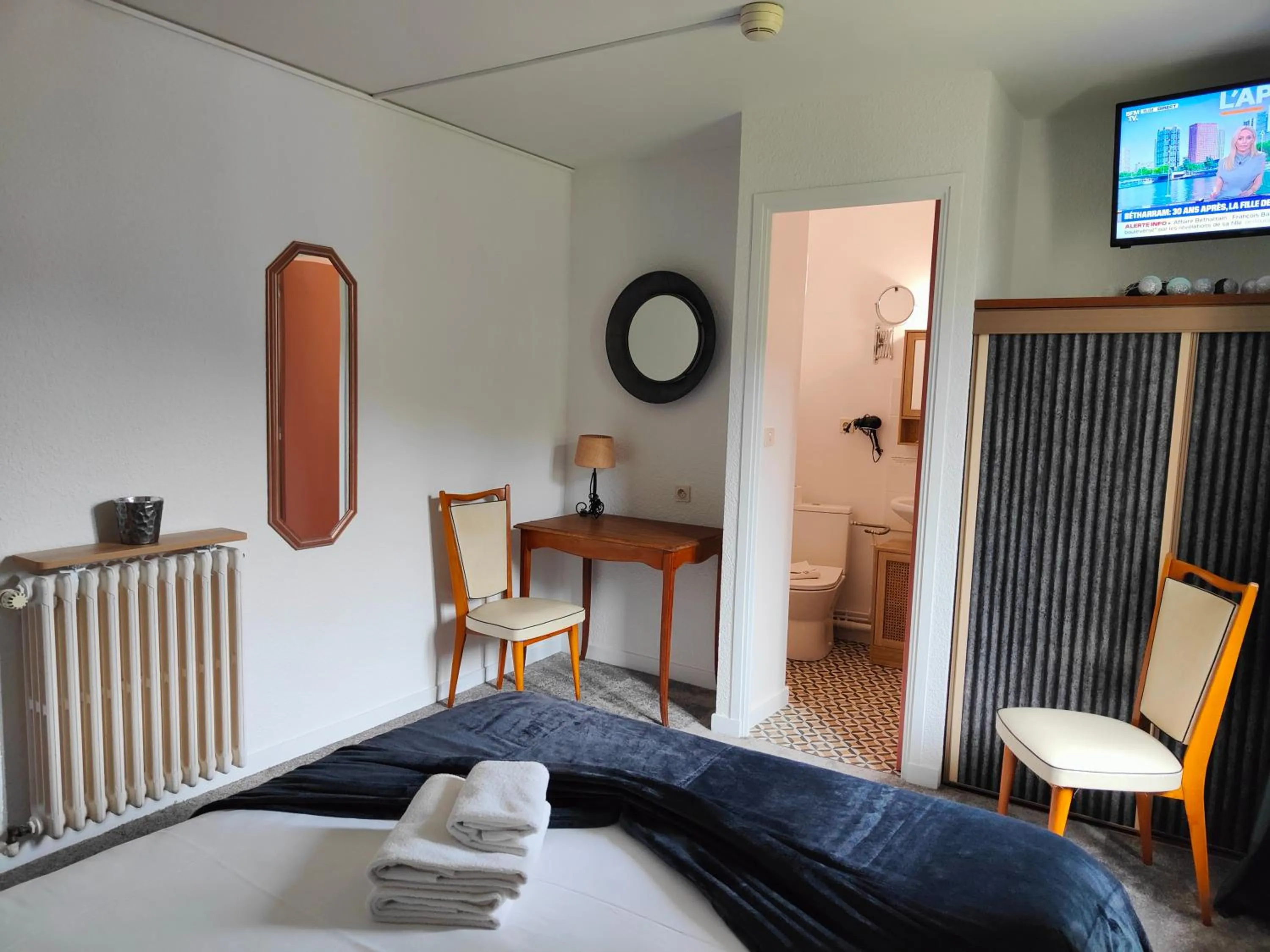 Bed in Hotel Au Val Doré