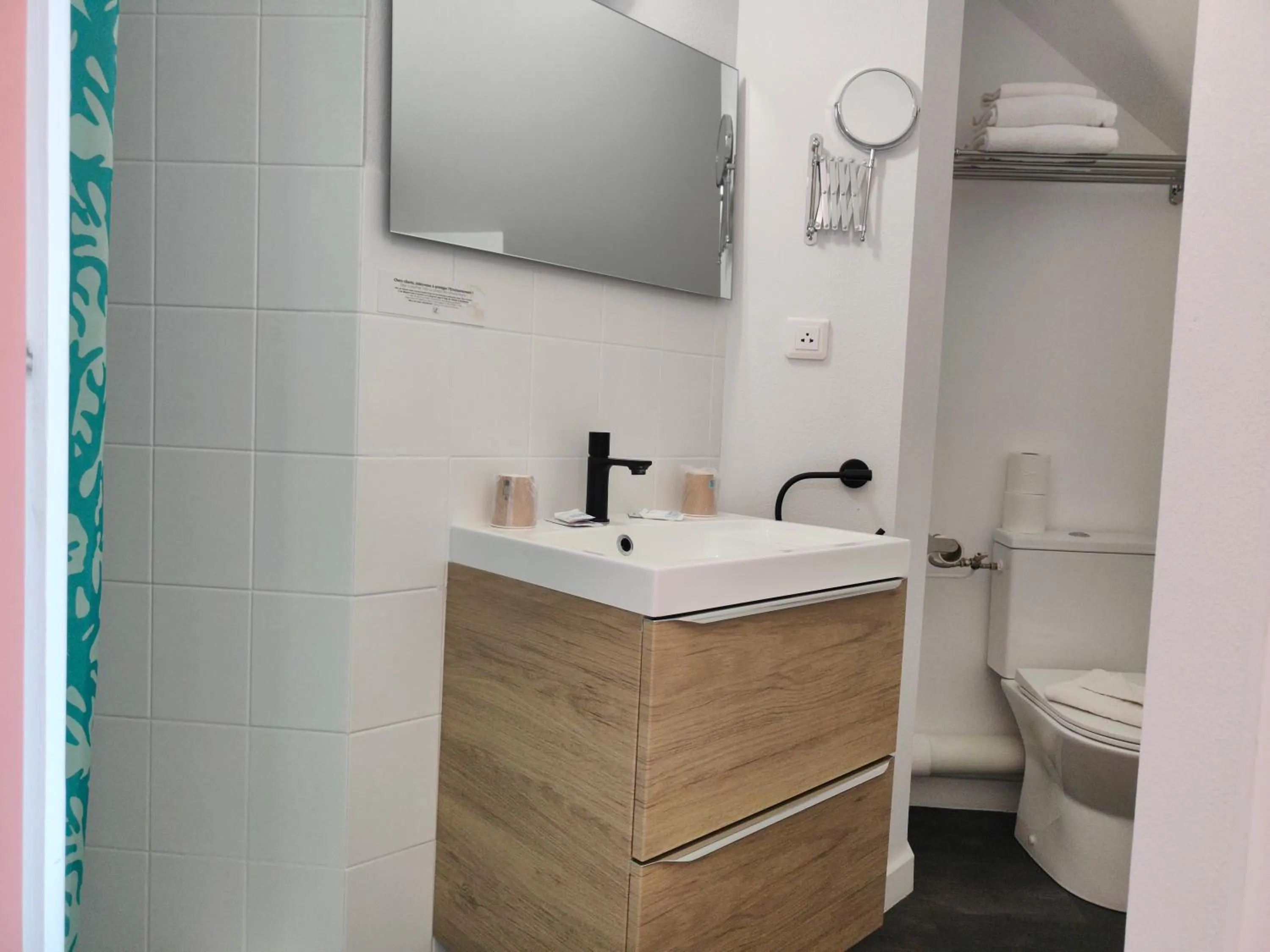 Toilet in Hotel Au Val Doré