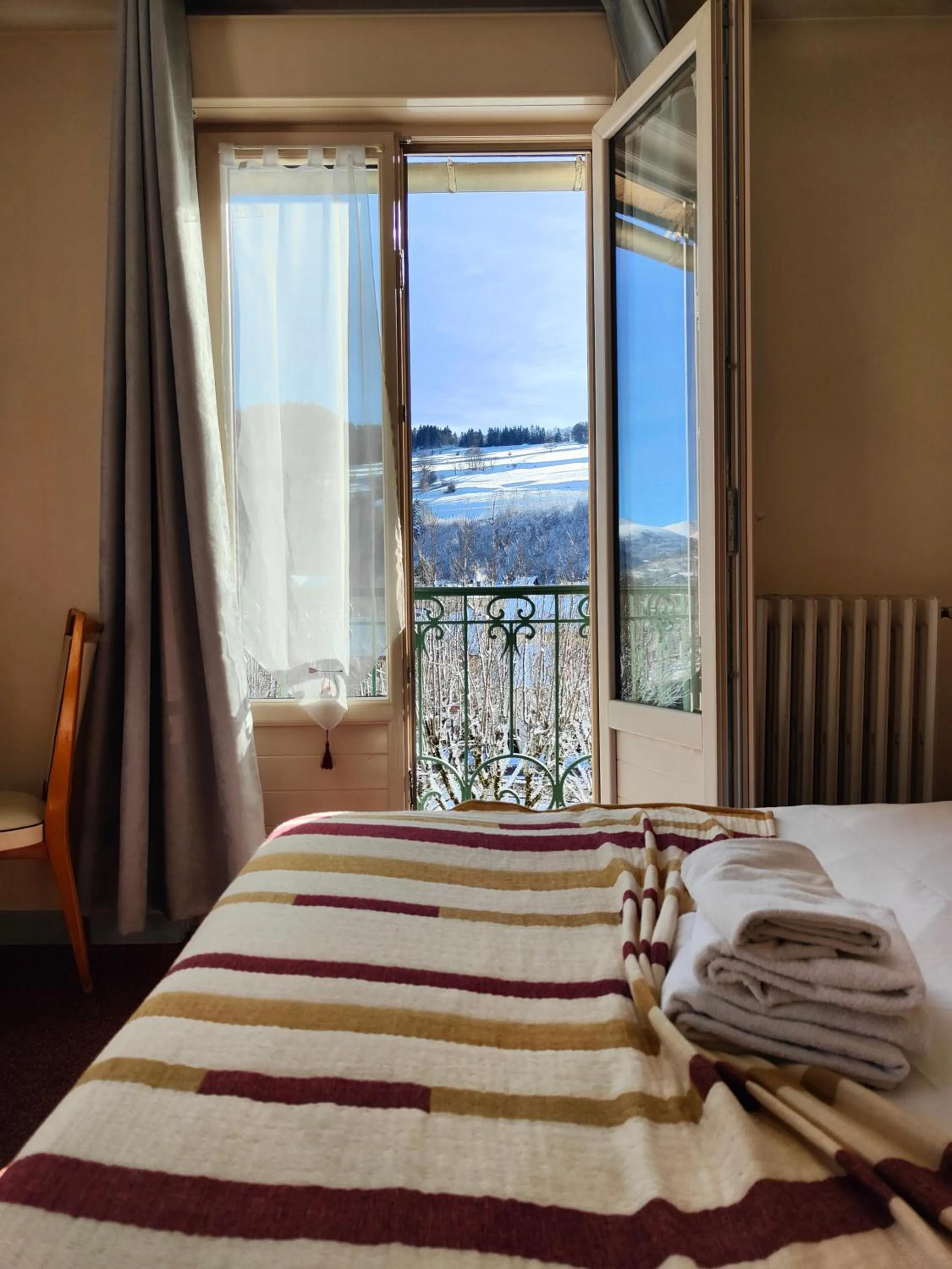 Bed in Hotel Au Val Doré