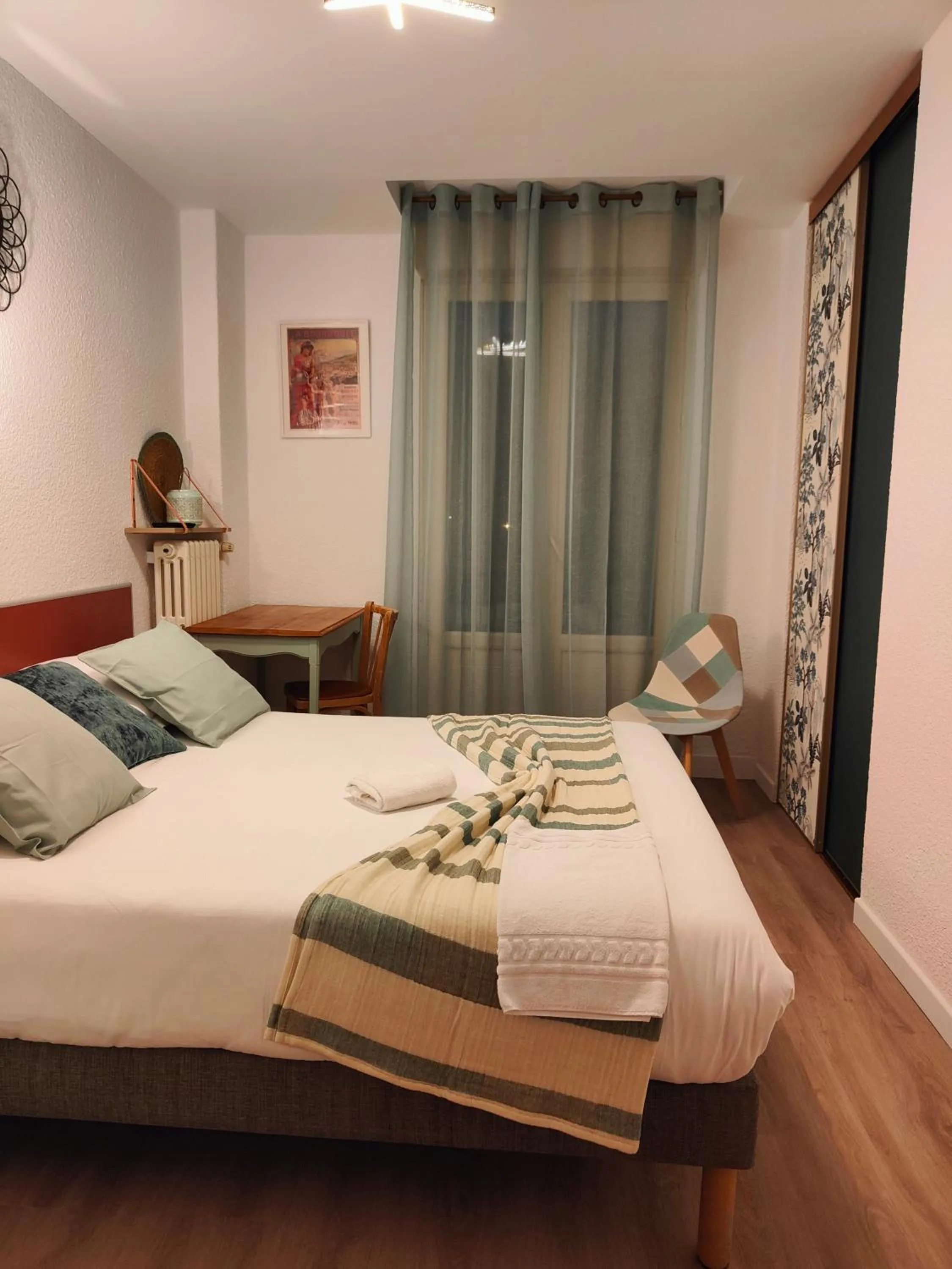 Bed in Hotel Au Val Doré