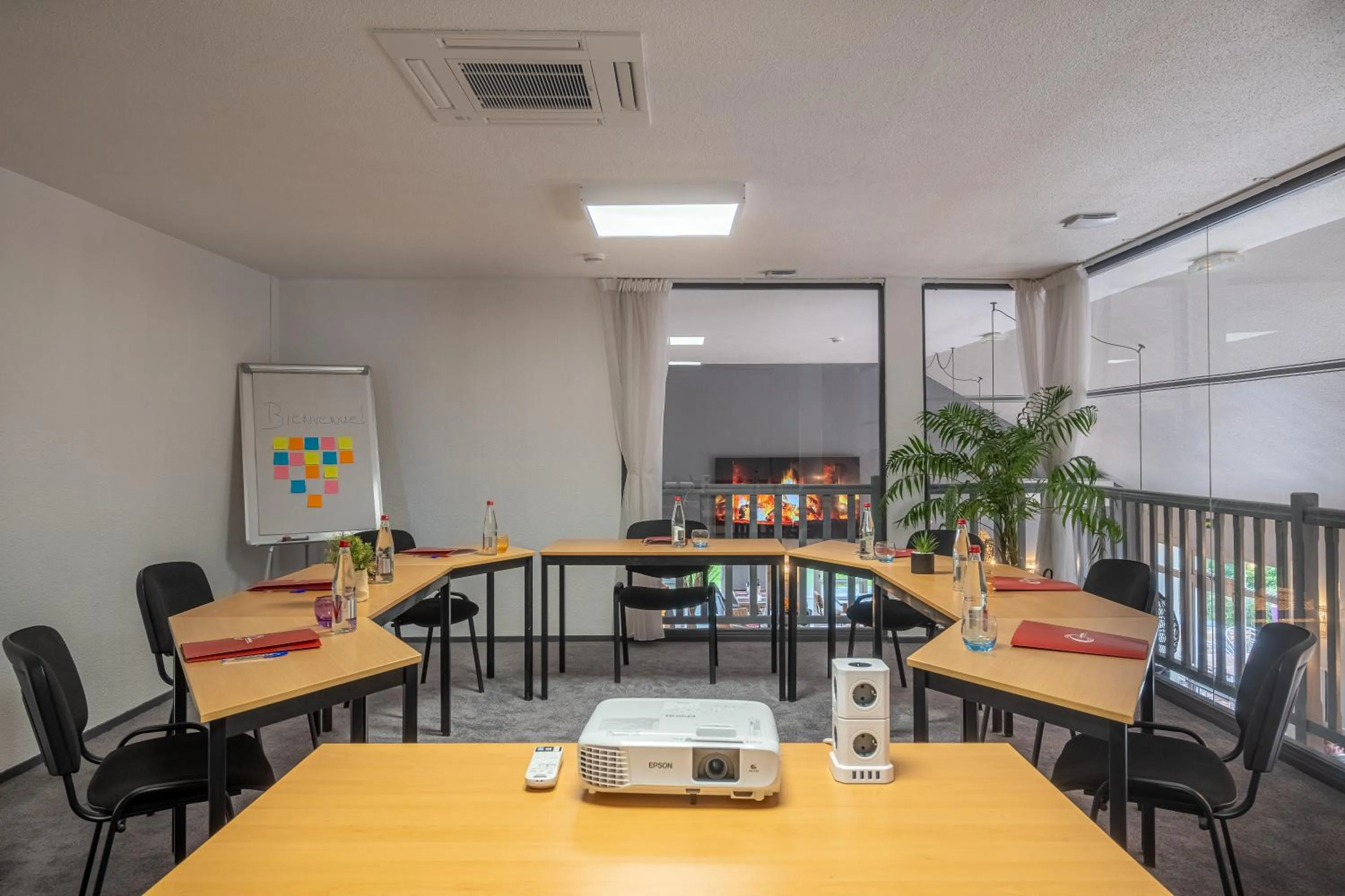 Meeting/conference room in The Originals City, Angers Sud, Le Village 49