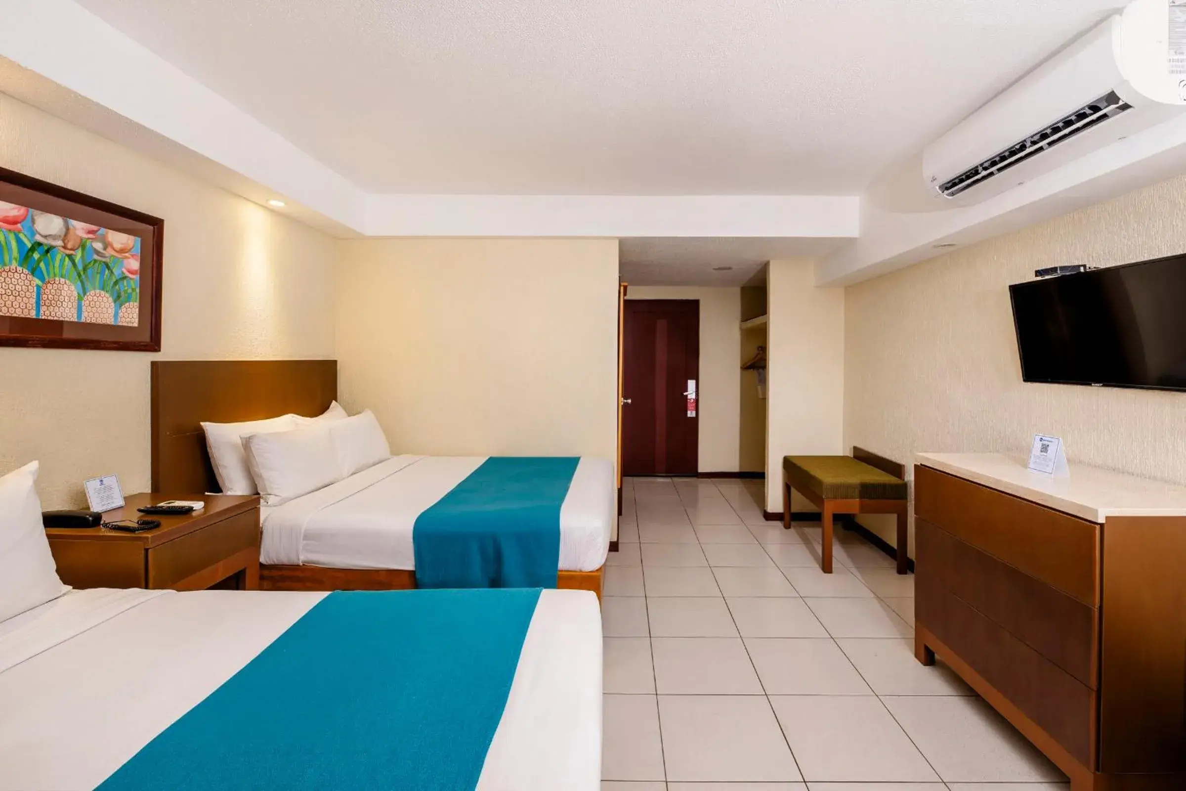 Property building, Bed in Best Western Jaco Beach All Inclusive Resort Property building, Bed in Best Western Jaco Beach All Inclusive Resort