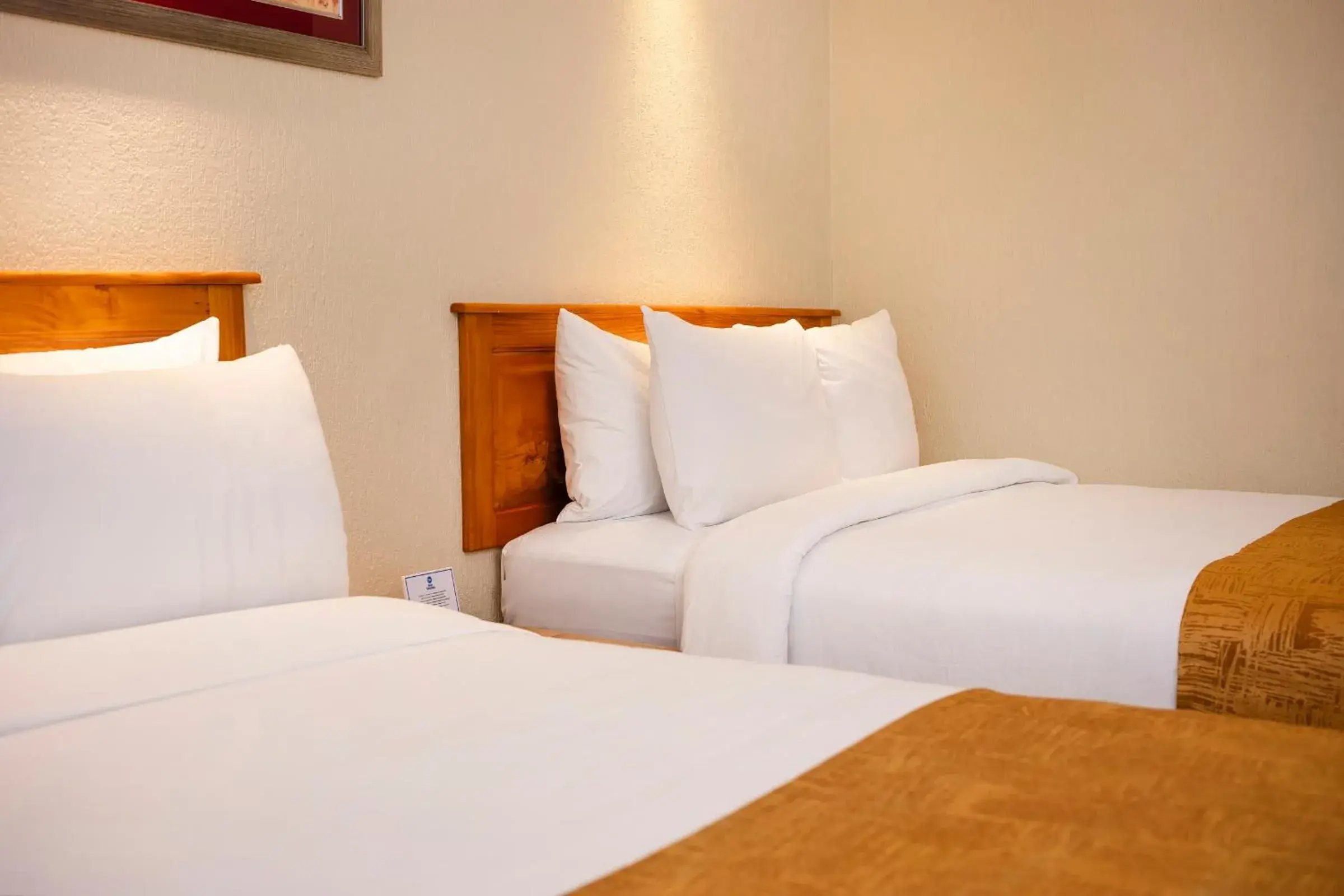 Property building, Bed in Best Western Jaco Beach All Inclusive Resort Property building, Bed in Best Western Jaco Beach All Inclusive Resort
