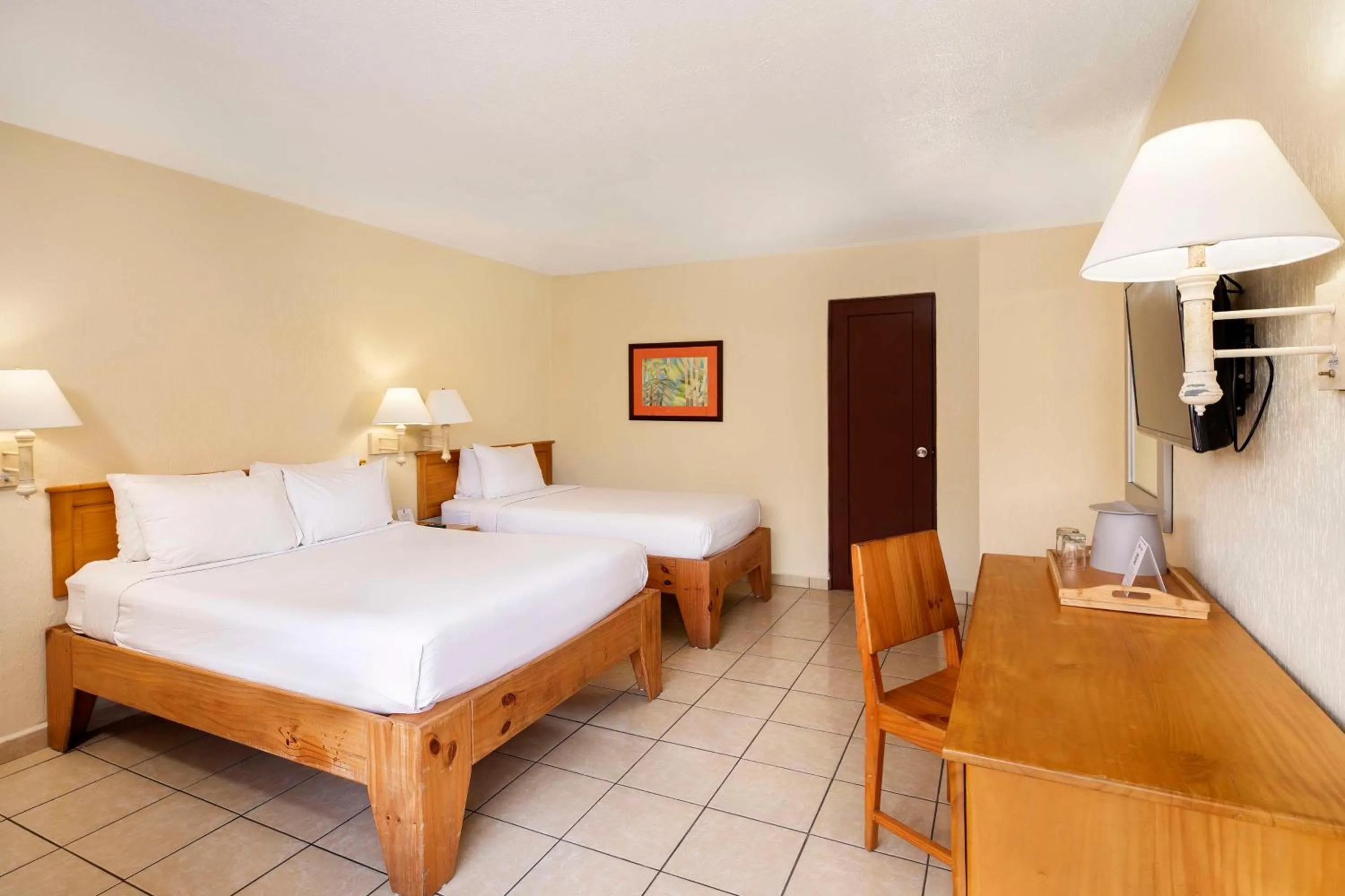 Bedroom, Bed in Best Western Jaco Beach All Inclusive Resort