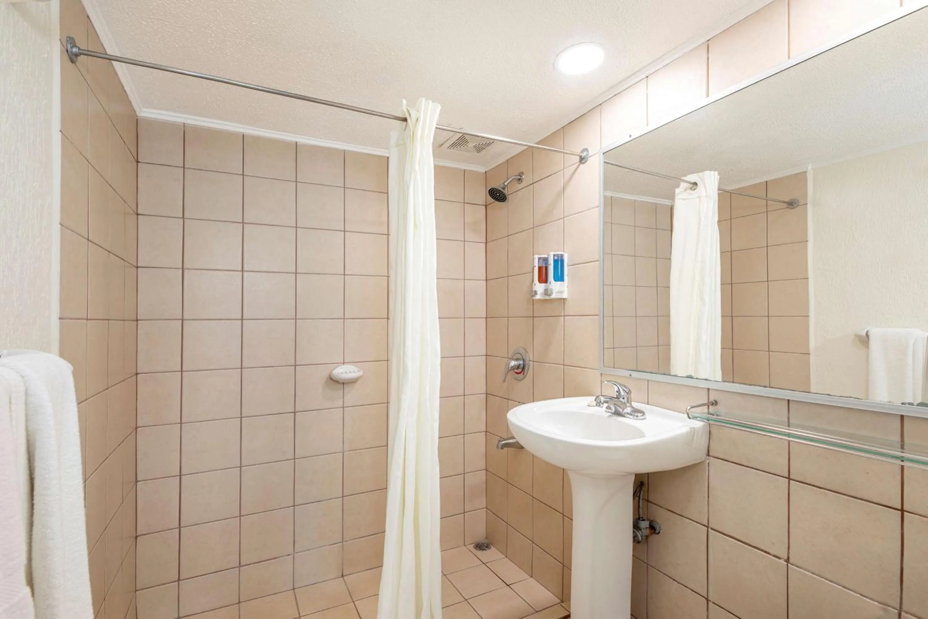 Bathroom in Best Western Jaco Beach All Inclusive Resort