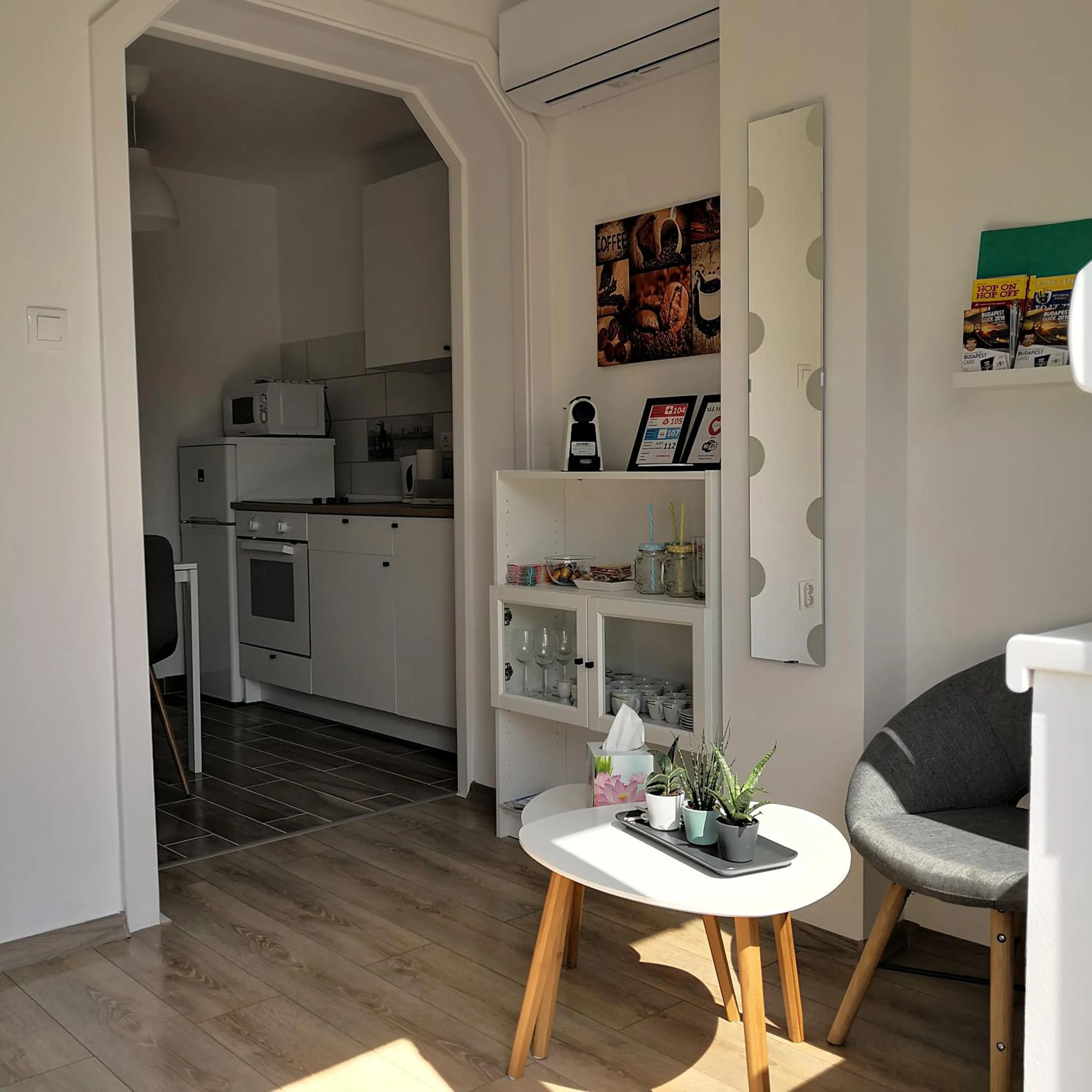 Coffee/tea facilities in Green Garden Plus Apartman