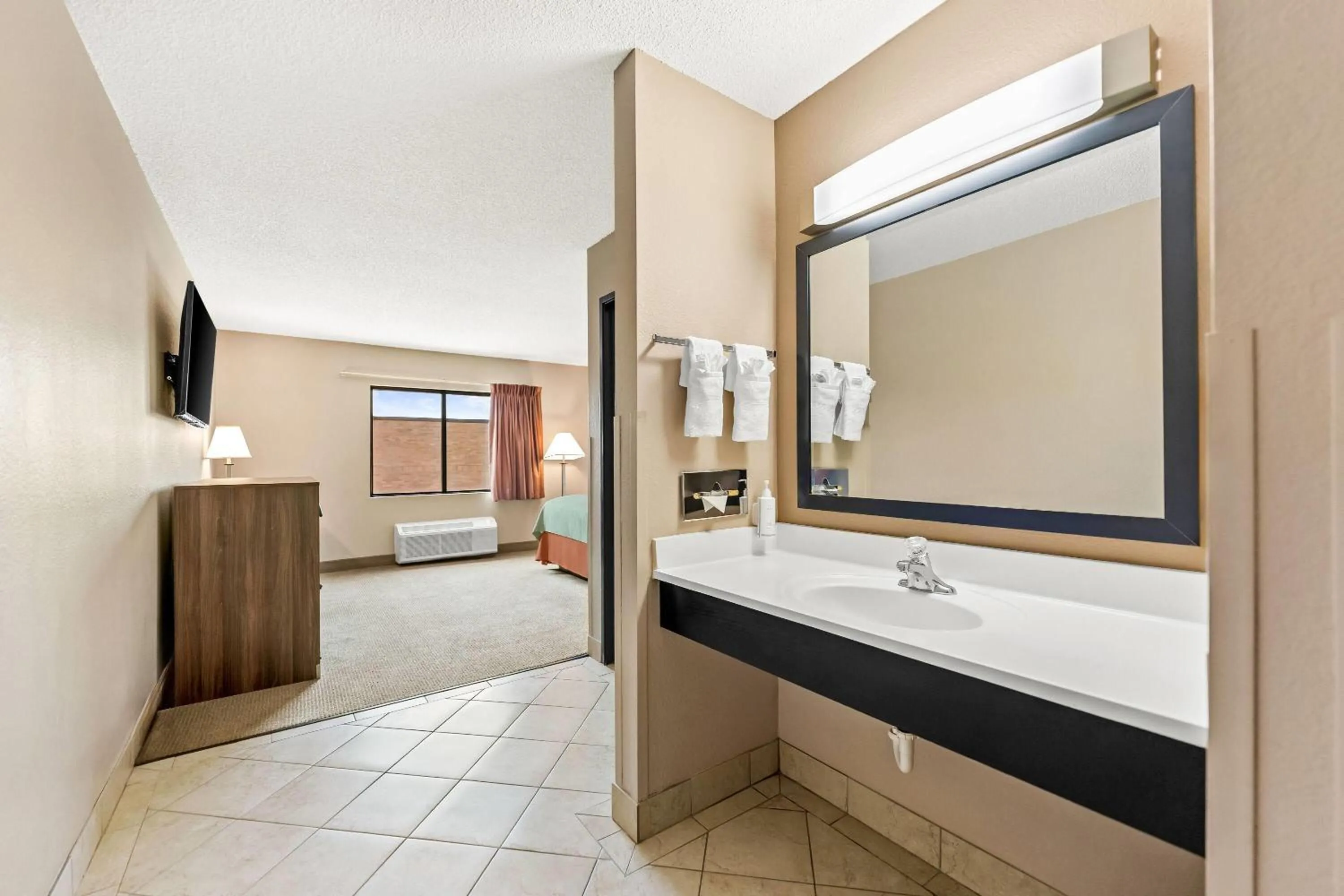 Bed in Super 8 by Wyndham Elgin