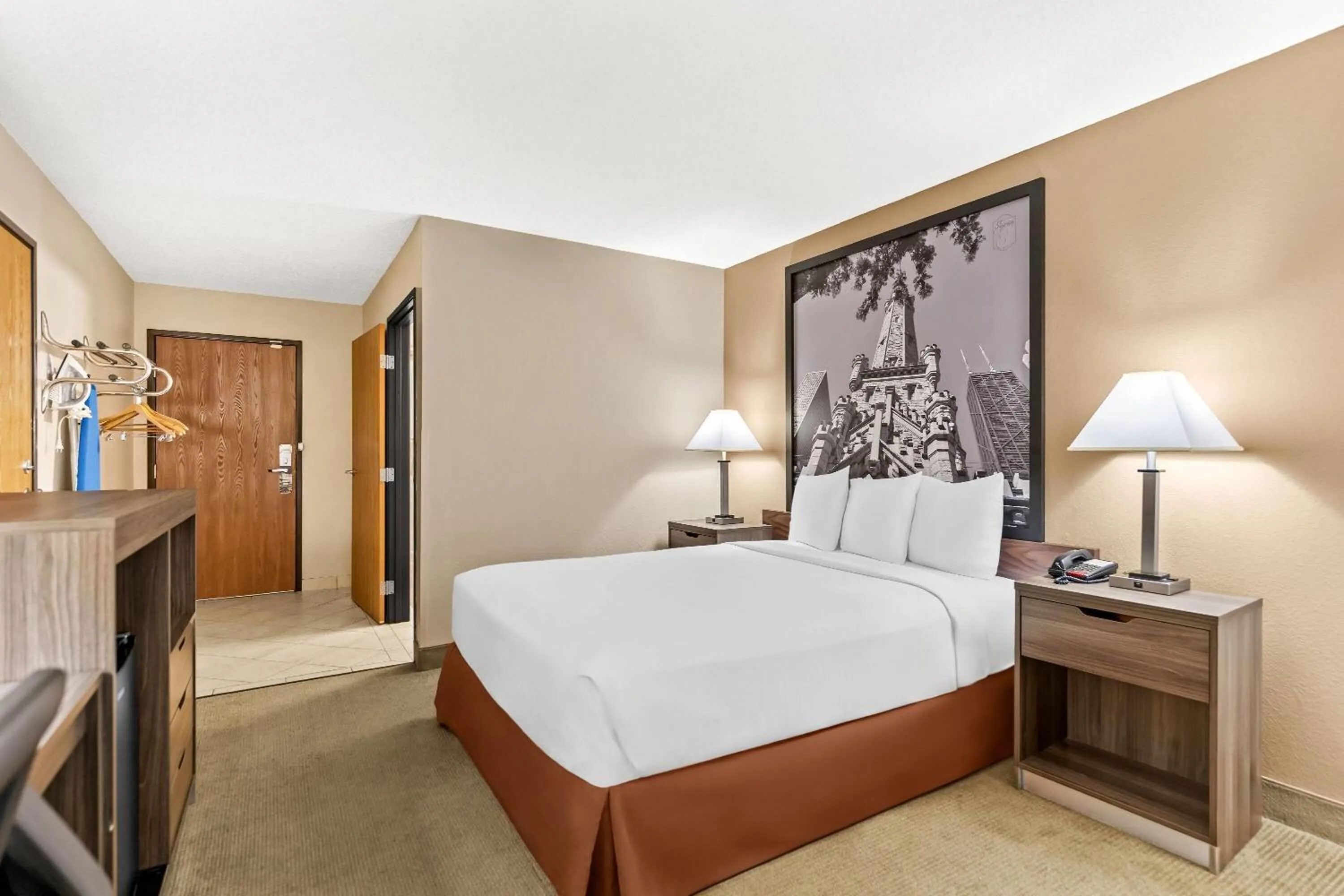 Bed in Super 8 by Wyndham Elgin