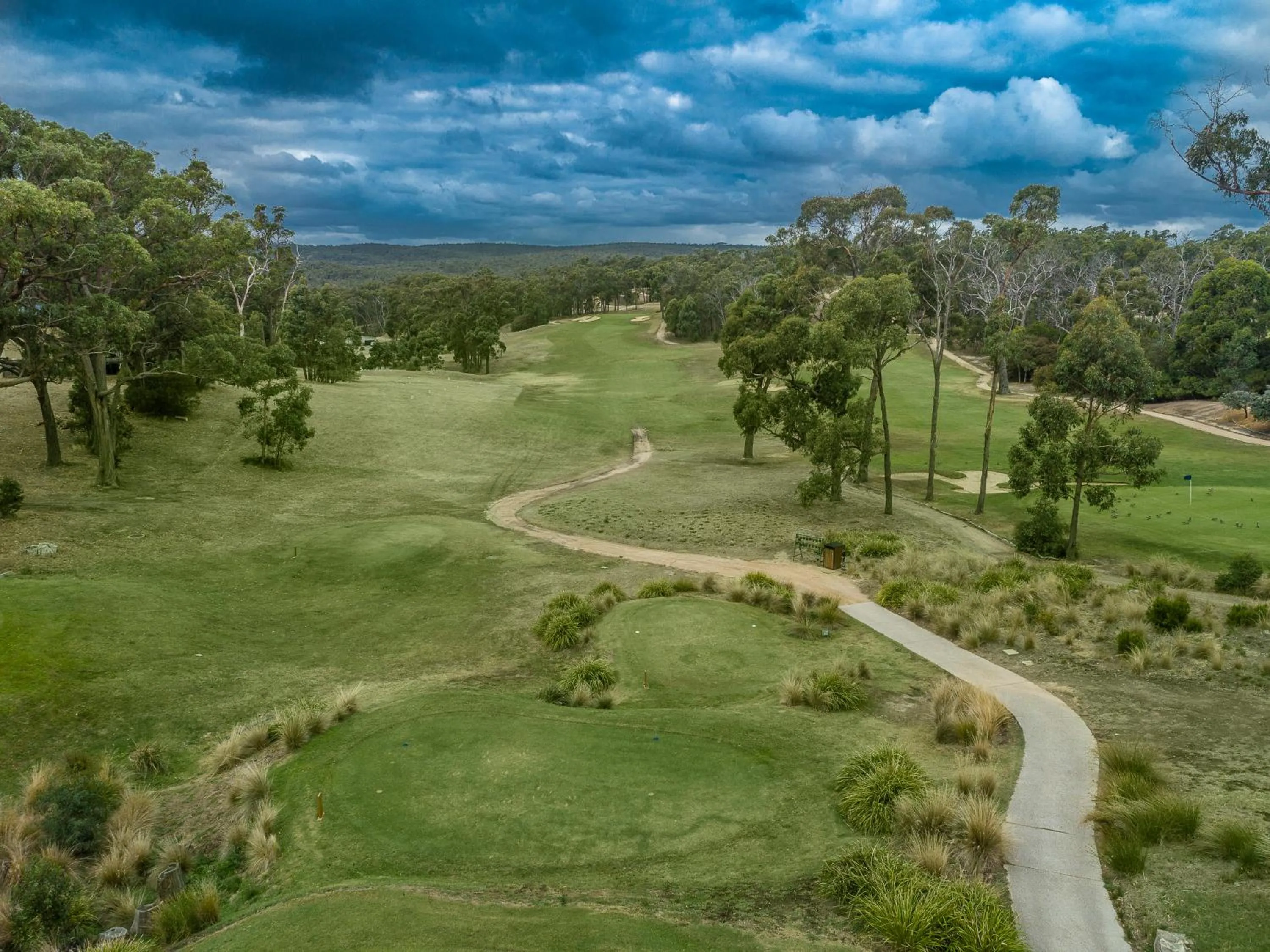 Golfcourse in The Sebel Creswick Forest Resort