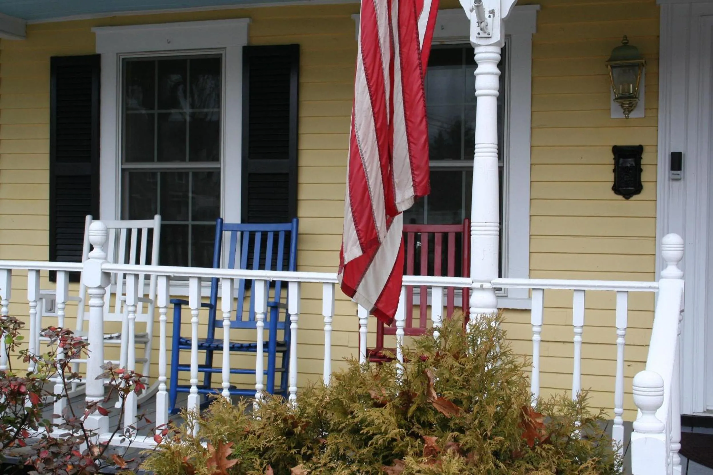 Patio in Kearsarge Inn
