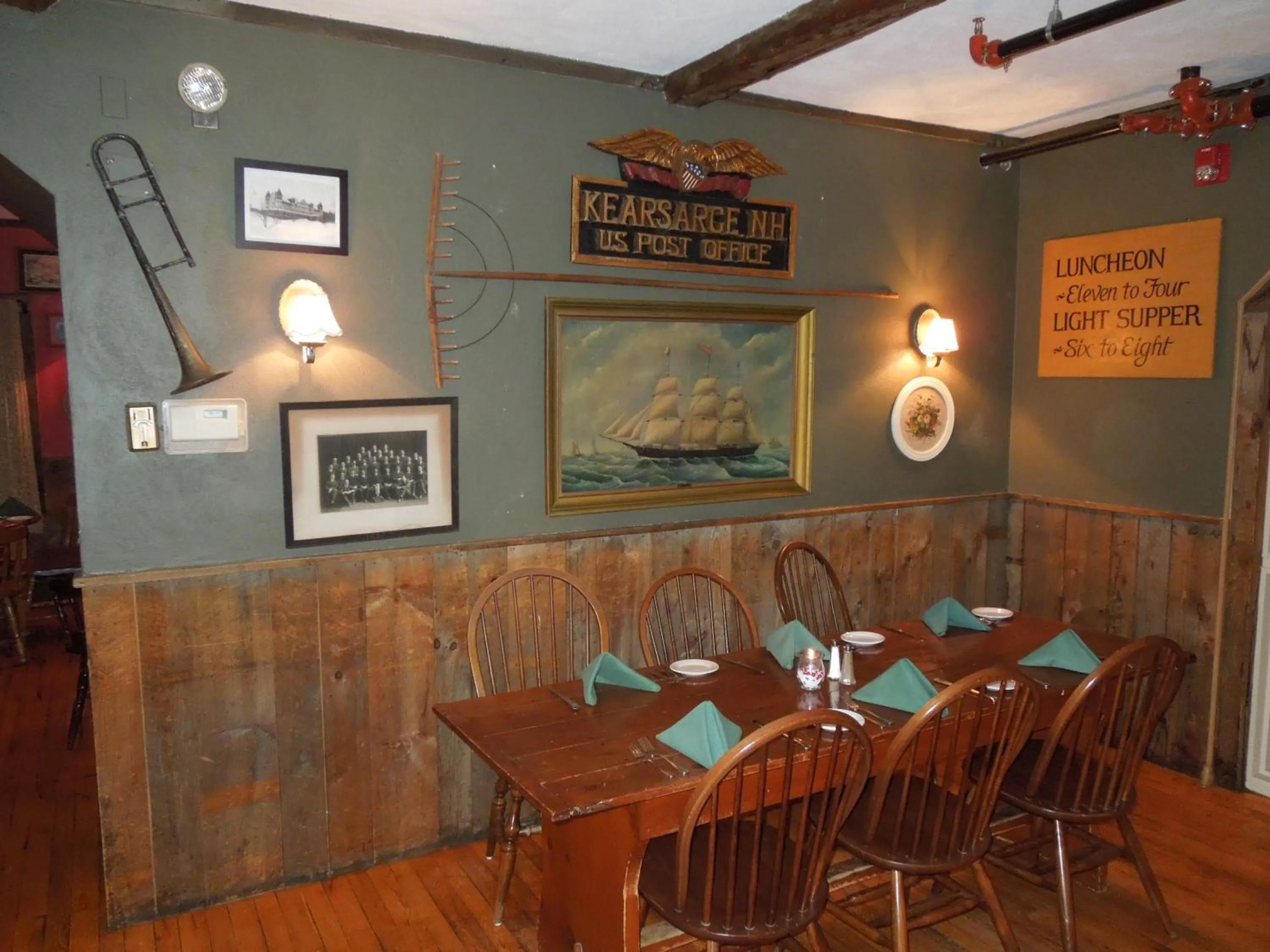 Restaurant/places to eat in Wildcat Inn and Tavern