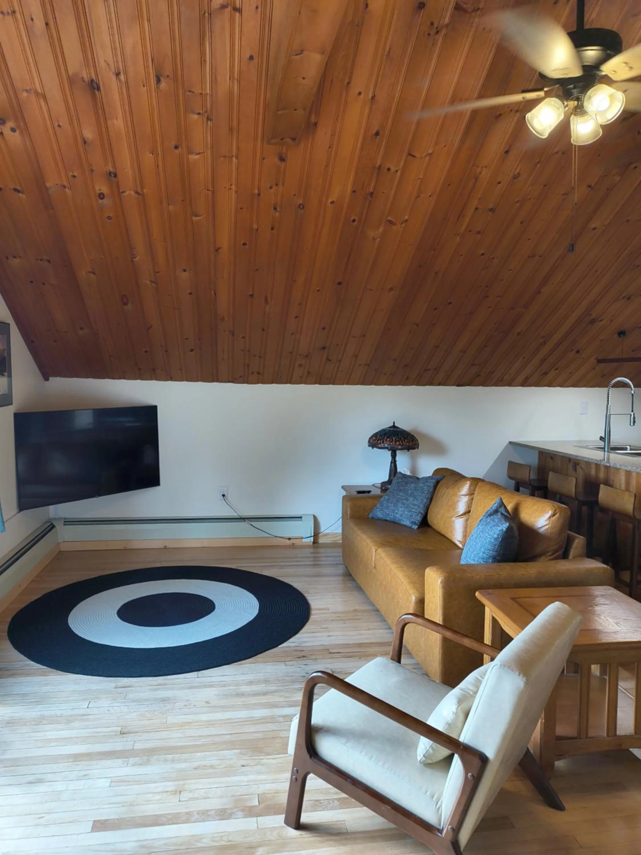 Living room in Sara Placid Inn & Suites