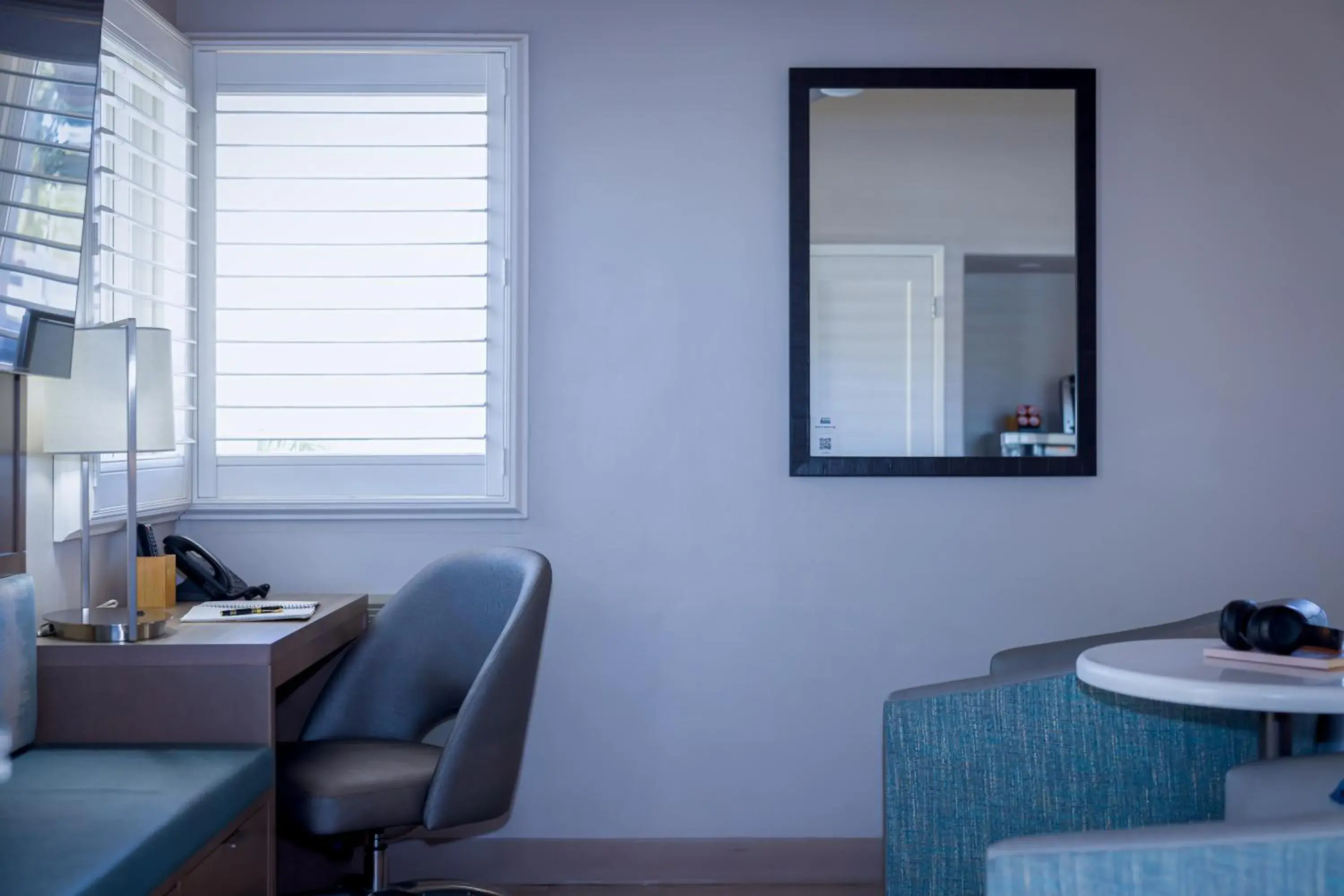 Deluxe King Room in Marina Beach Motel Deluxe King Room in Marina Beach Motel