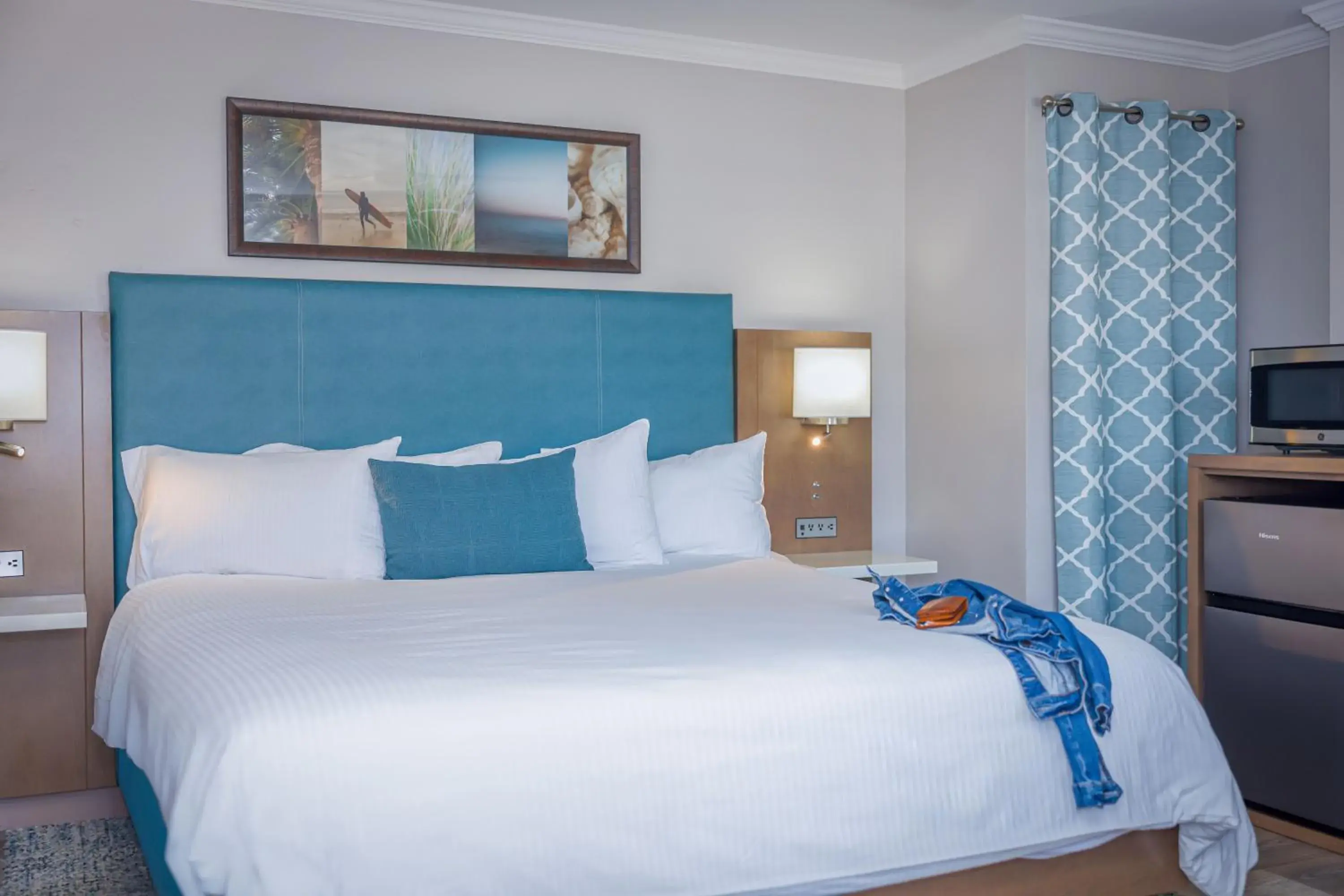 Superior King Room in Marina Beach Motel Superior King Room in Marina Beach Motel