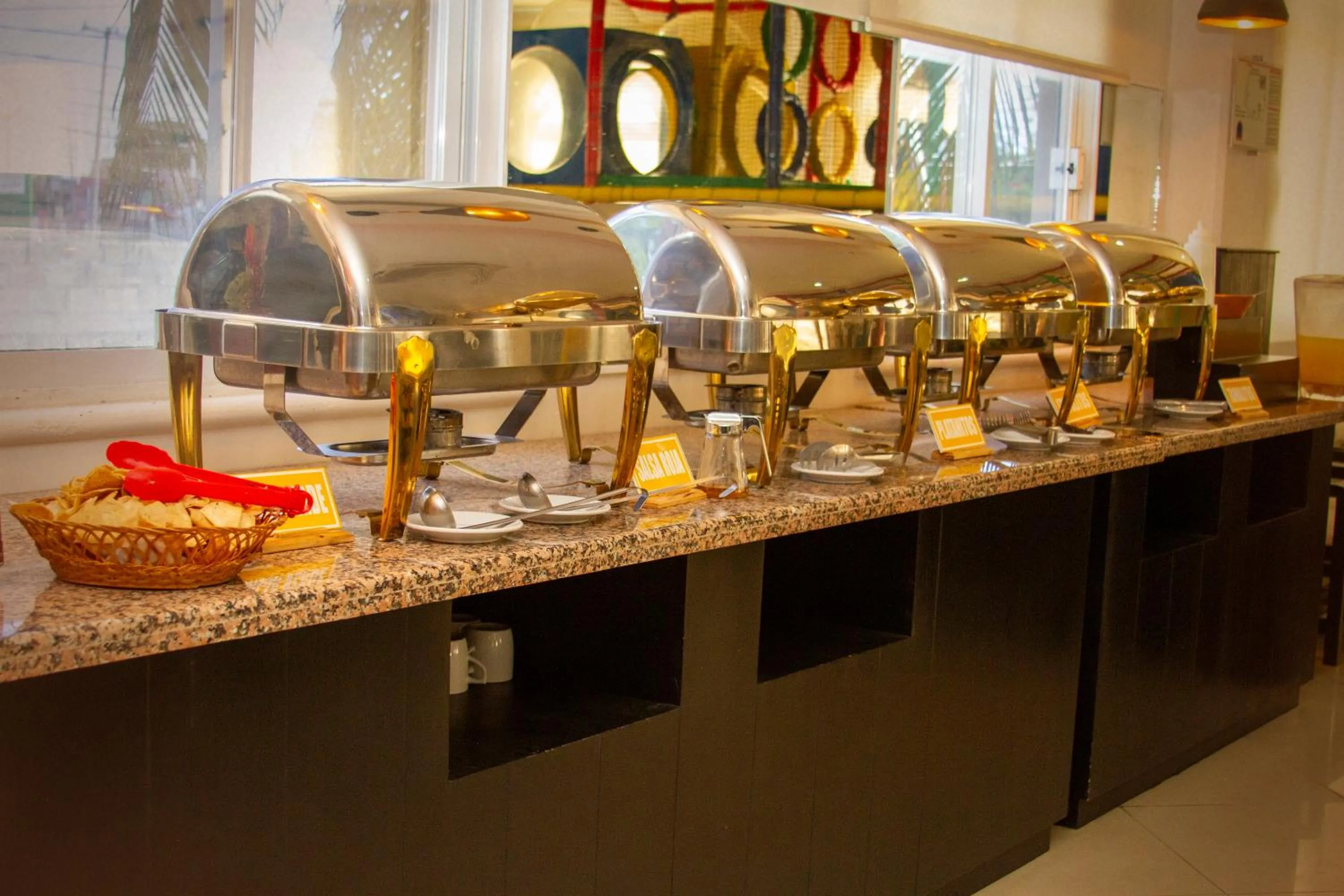 Restaurant/places to eat in Hotel Baez Paraiso