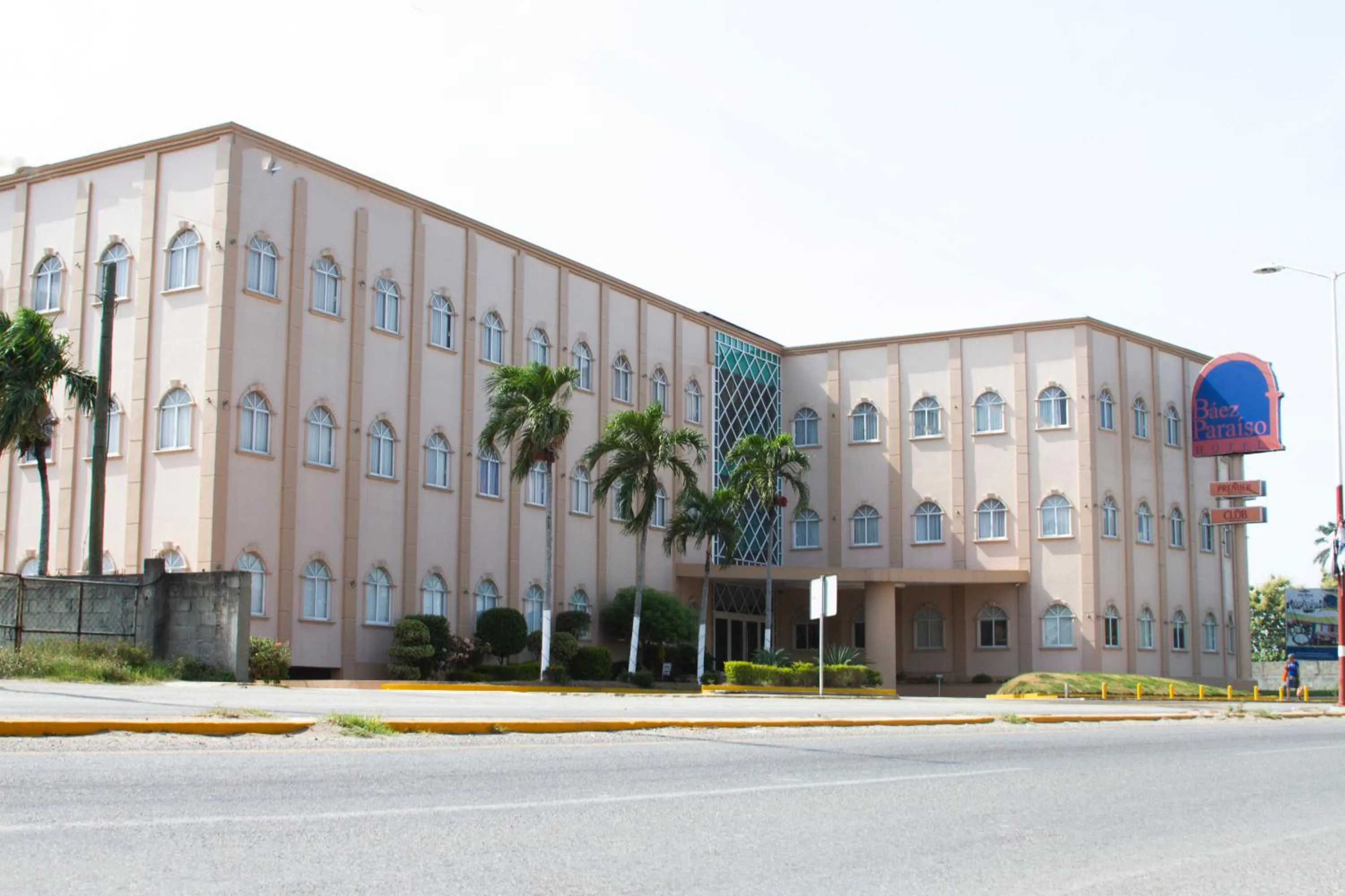 Property building in Hotel Baez Paraiso