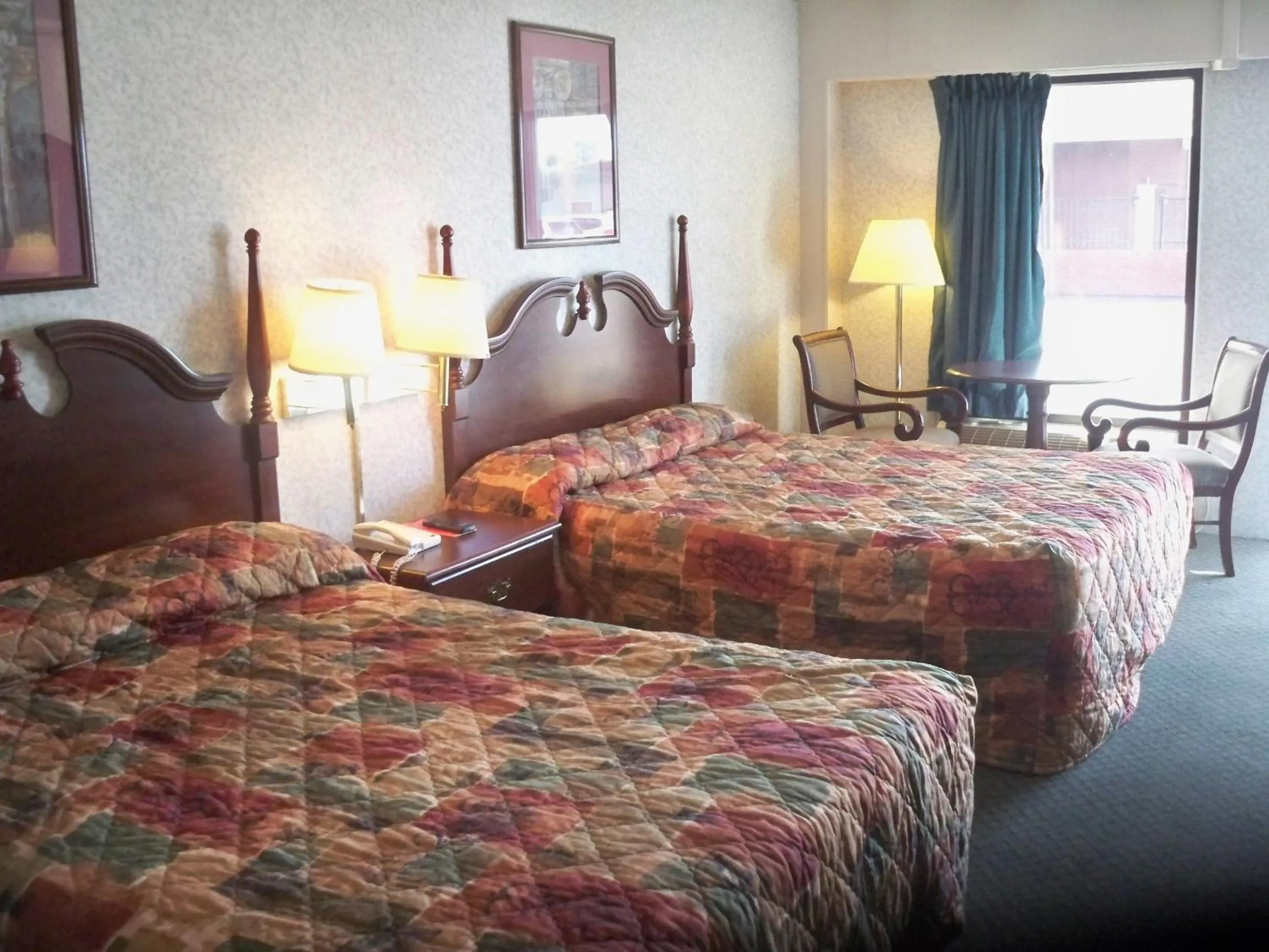 Bedroom, Bed in Scottish Inns Morristown