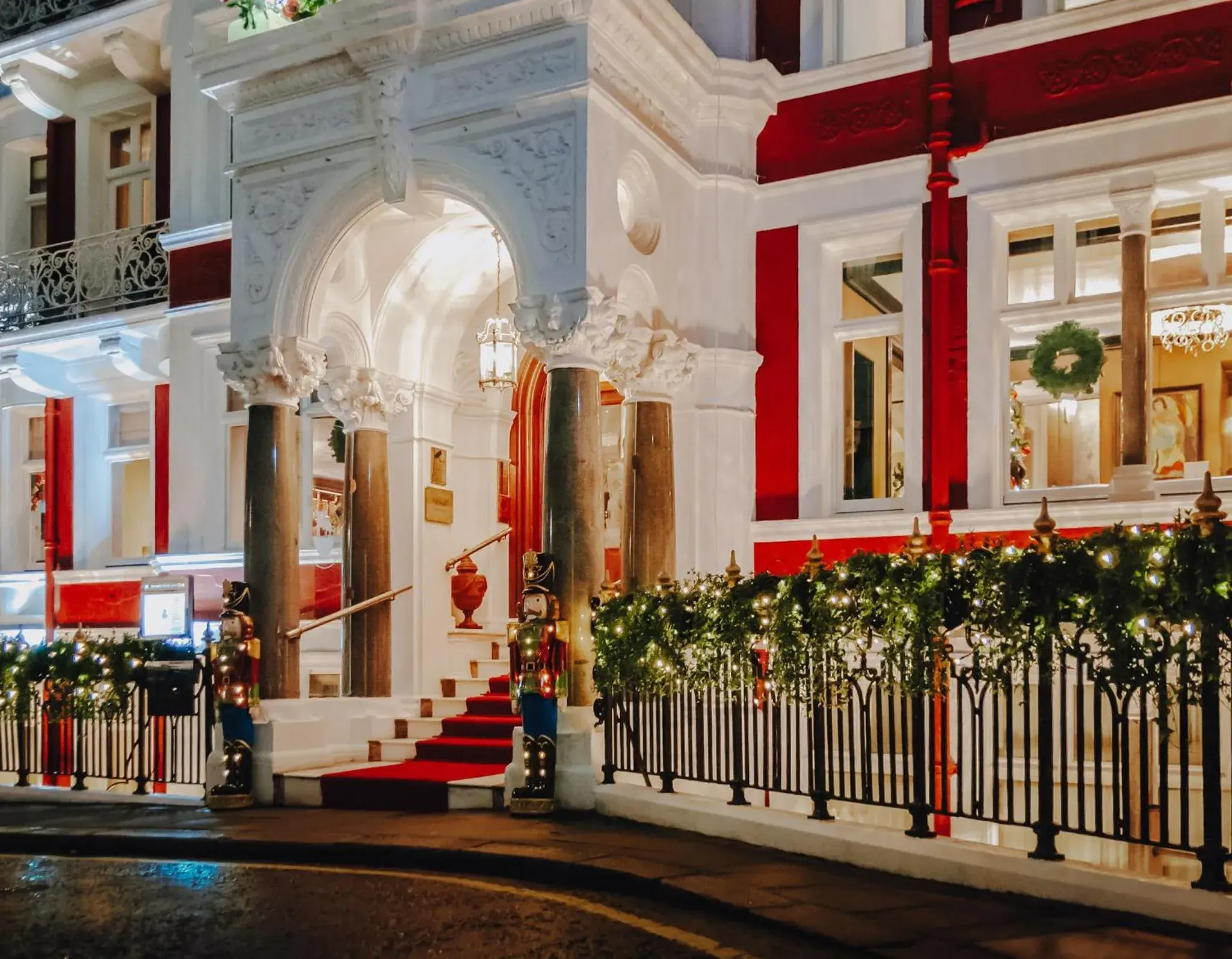 Property building in Althoff St James's Hotel & Club London Property building in Althoff St James's Hotel & Club London