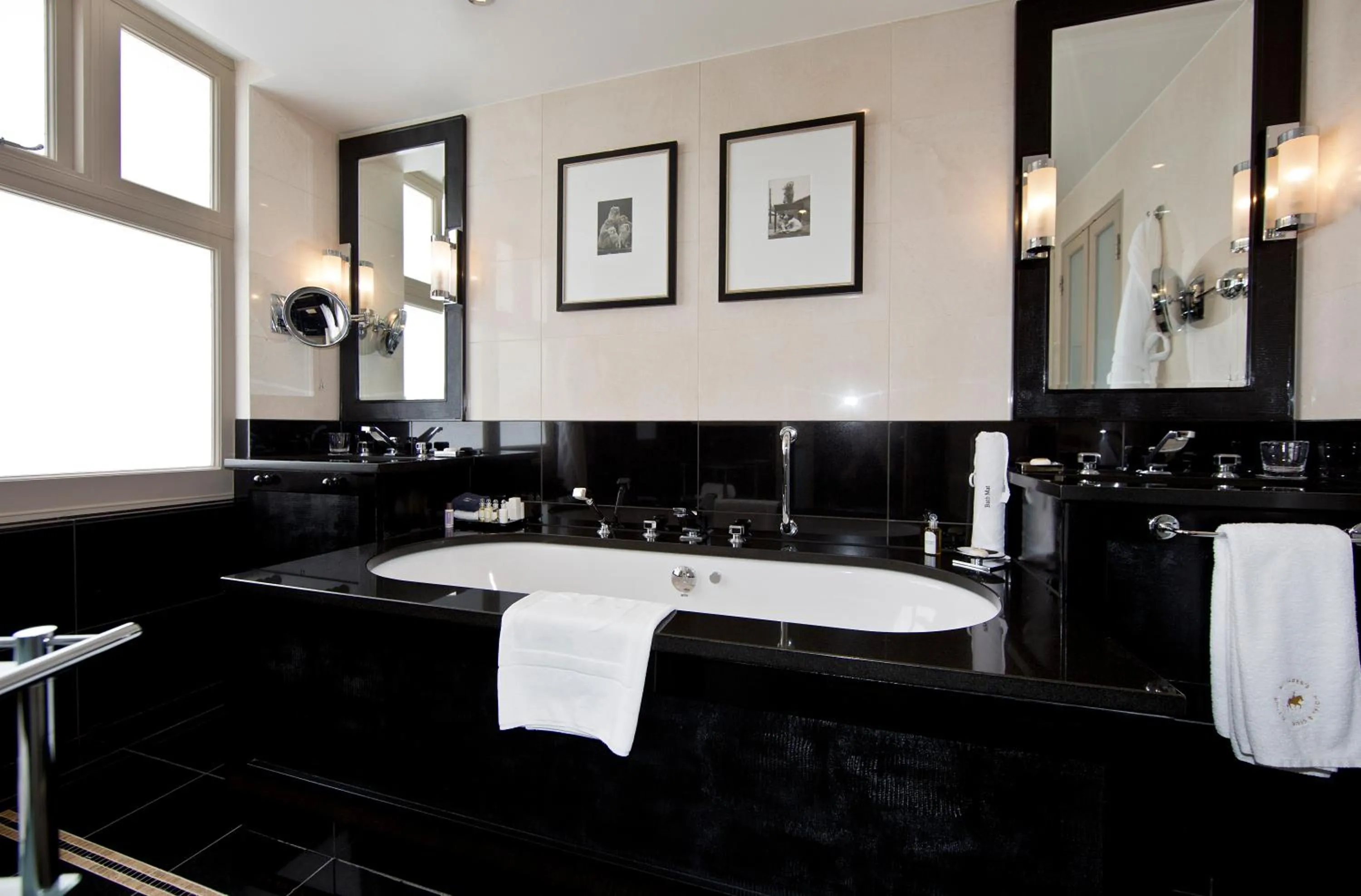 Bathroom in Althoff St James's Hotel & Club London