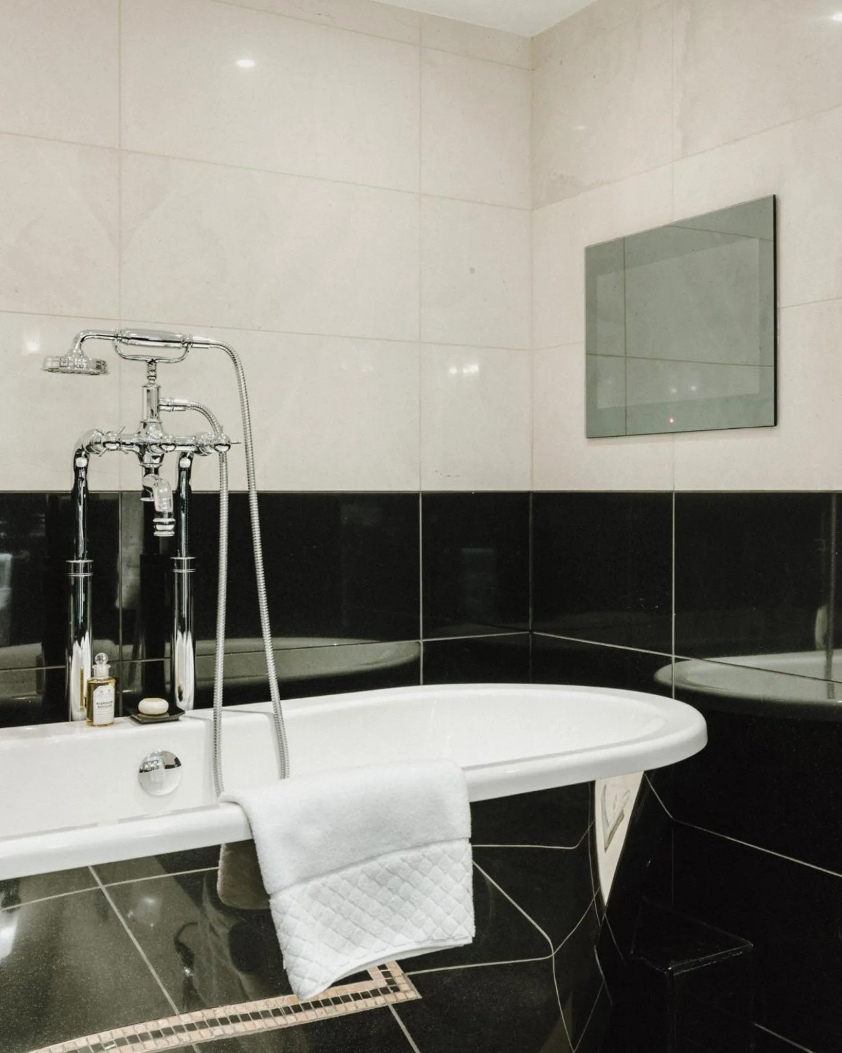 Toilet in Althoff St James's Hotel & Club London