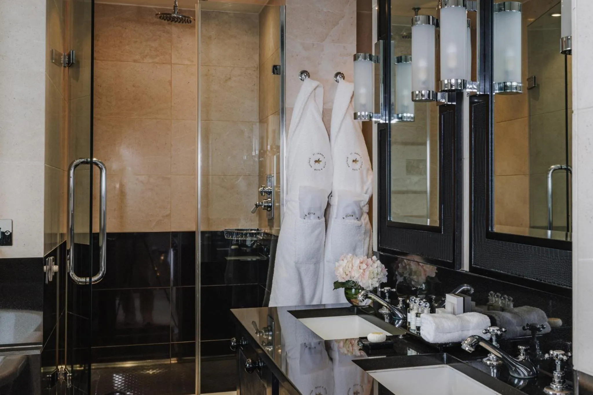 Bathroom in Althoff St James's Hotel & Club London