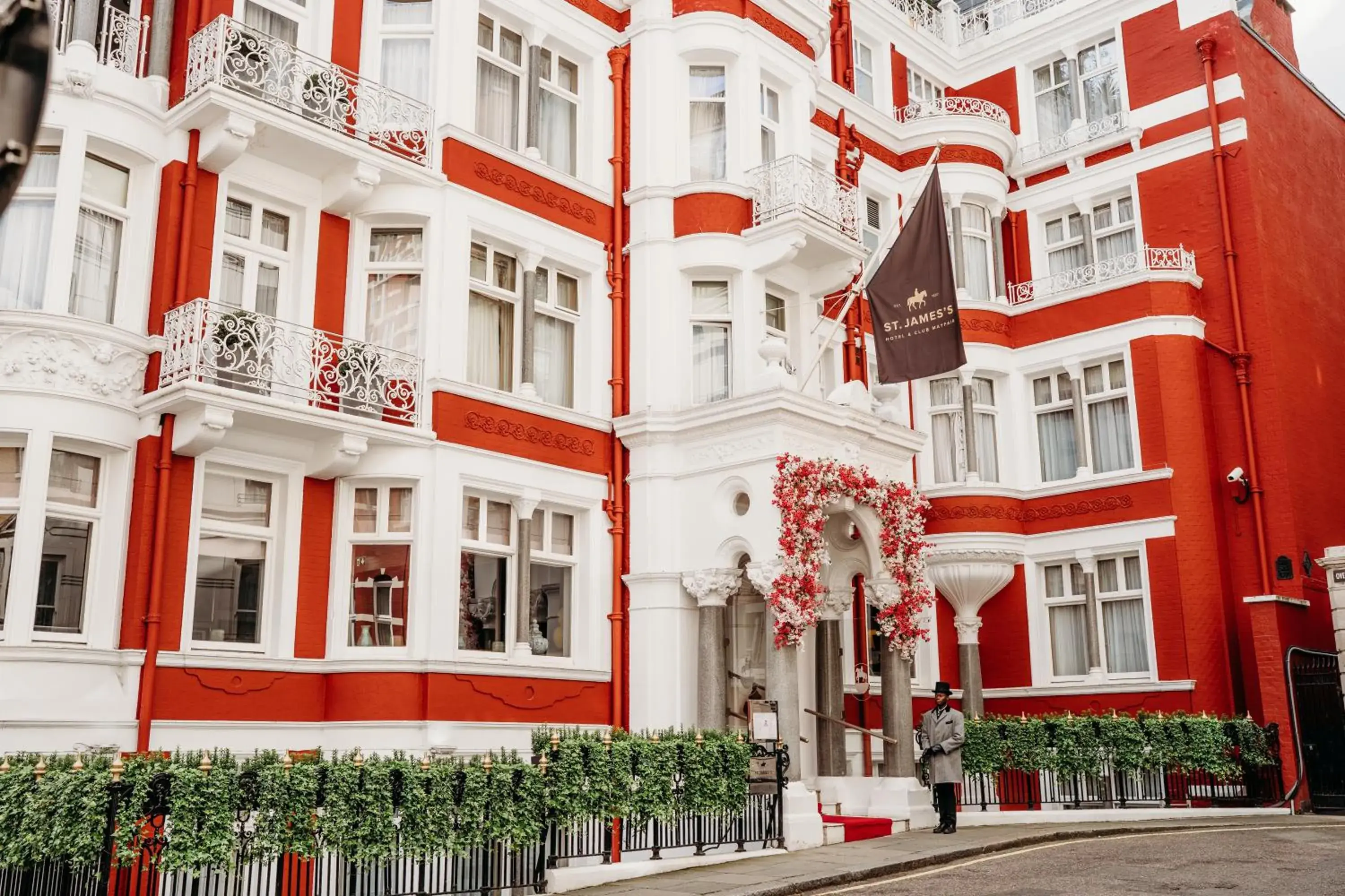 Property building in Althoff St James's Hotel & Club London Property building in Althoff St James's Hotel & Club London