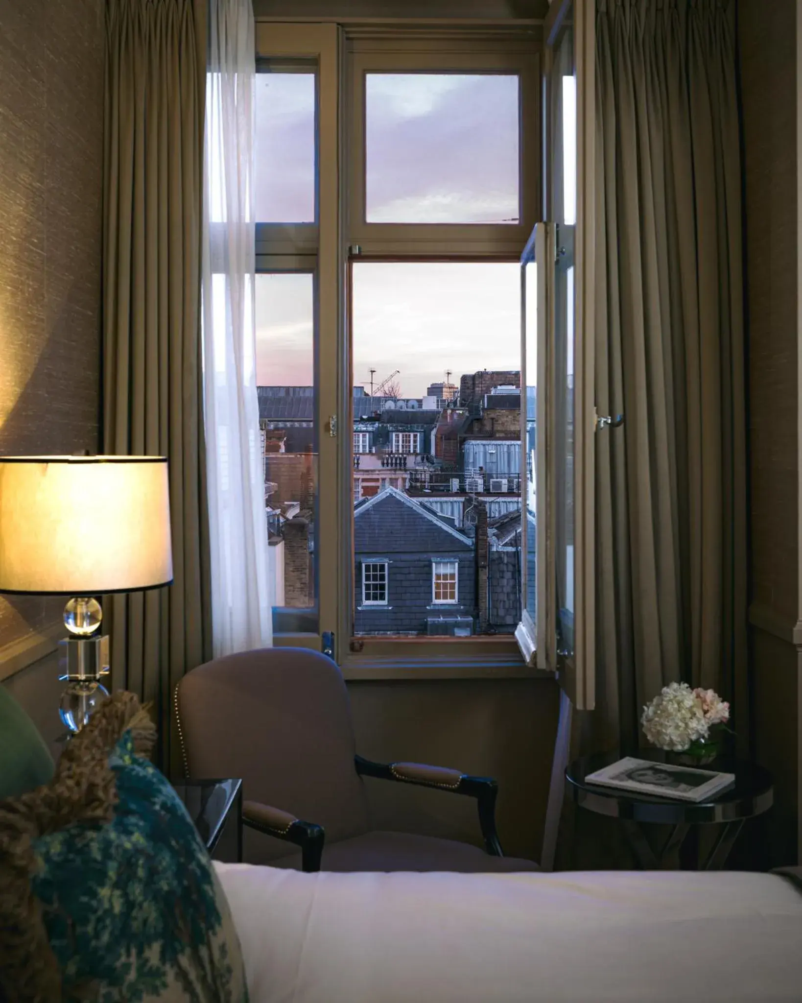 Deluxe Room in Althoff St James's Hotel & Club London Deluxe Room in Althoff St James's Hotel & Club London