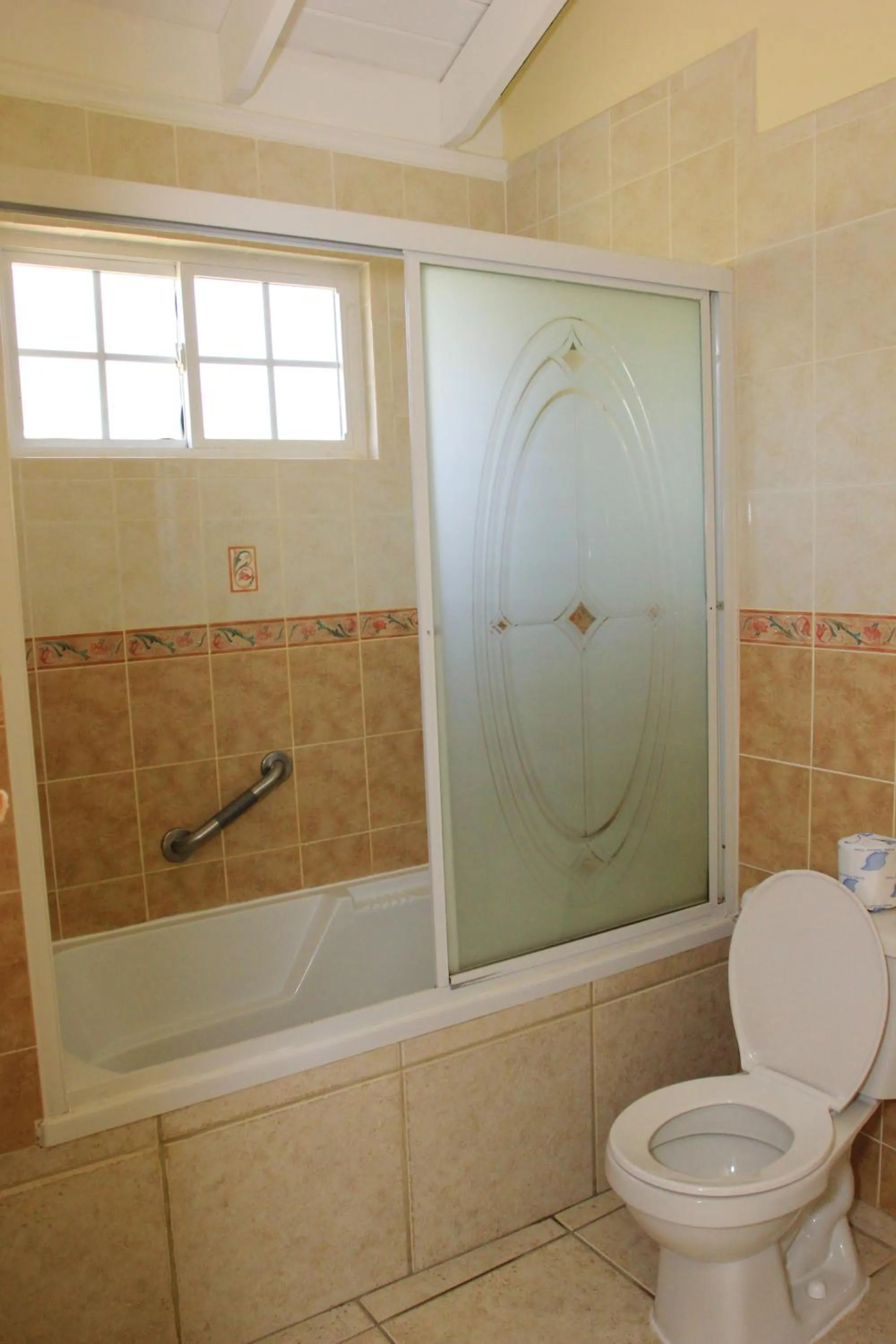 Bathroom in Hideaways Exuma