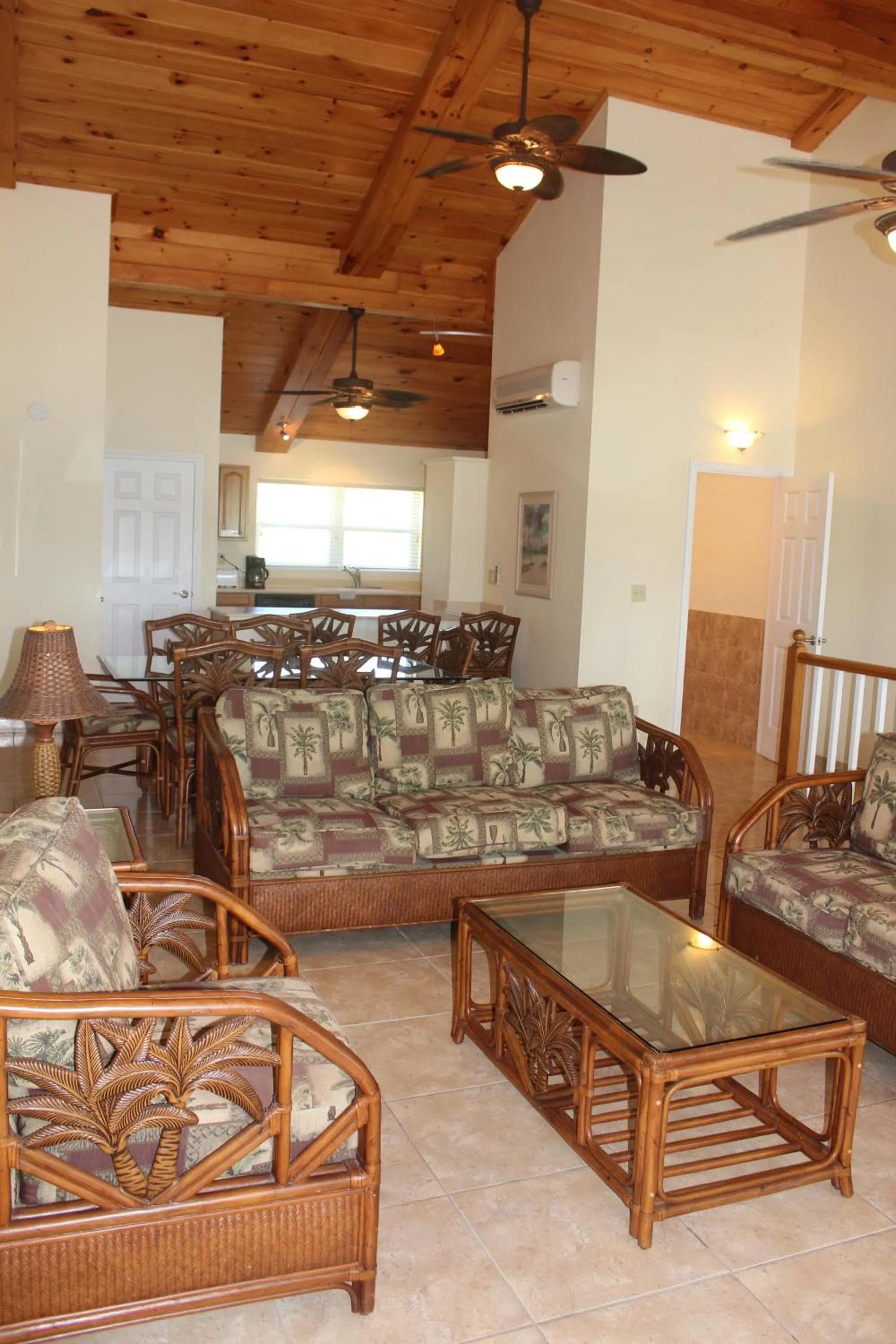 Bed in Hideaways Exuma