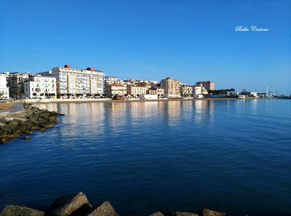 Property building in Isabel