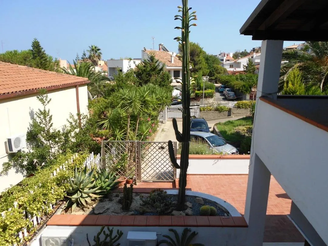 Property building in Isabel