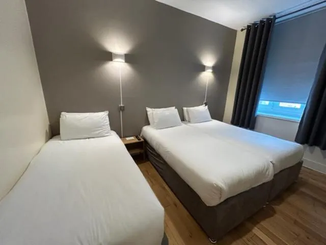 Two-Bedroom Apartment in RIOSHOUSE Henley