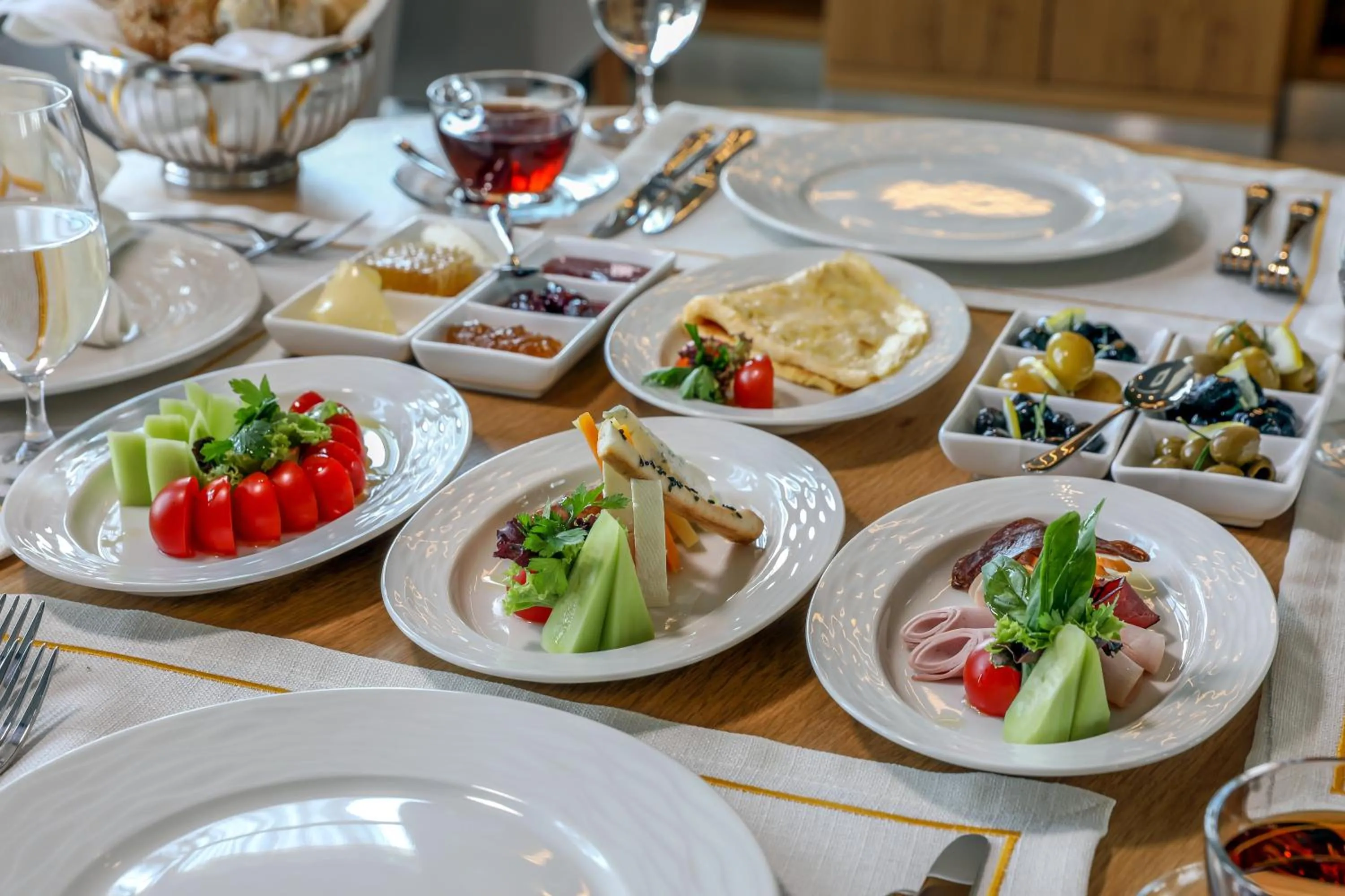 Restaurant/places to eat in Merit Grand Mosta Spa Hotel & Casino