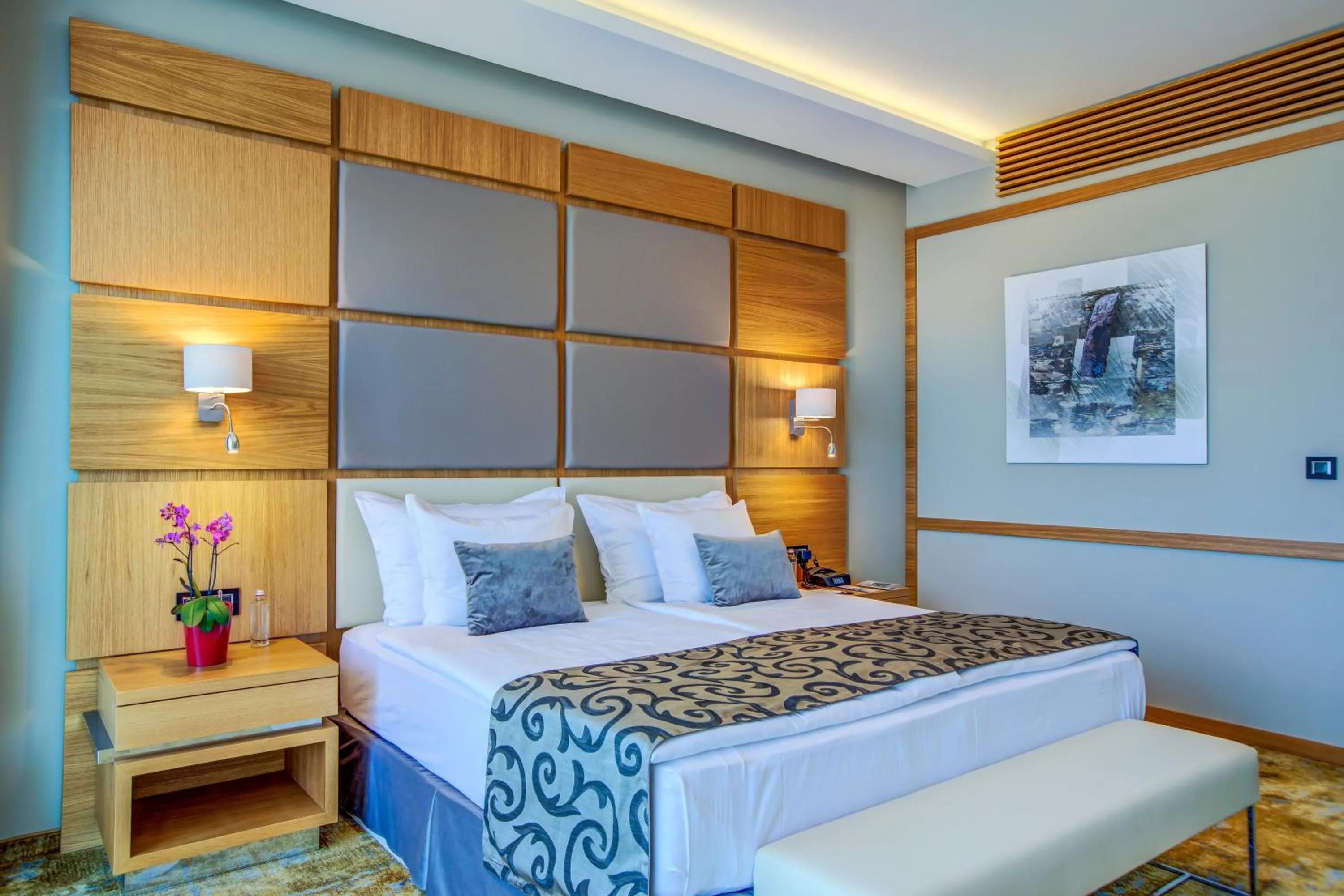 Bed in Merit Grand Mosta Spa Hotel & Casino