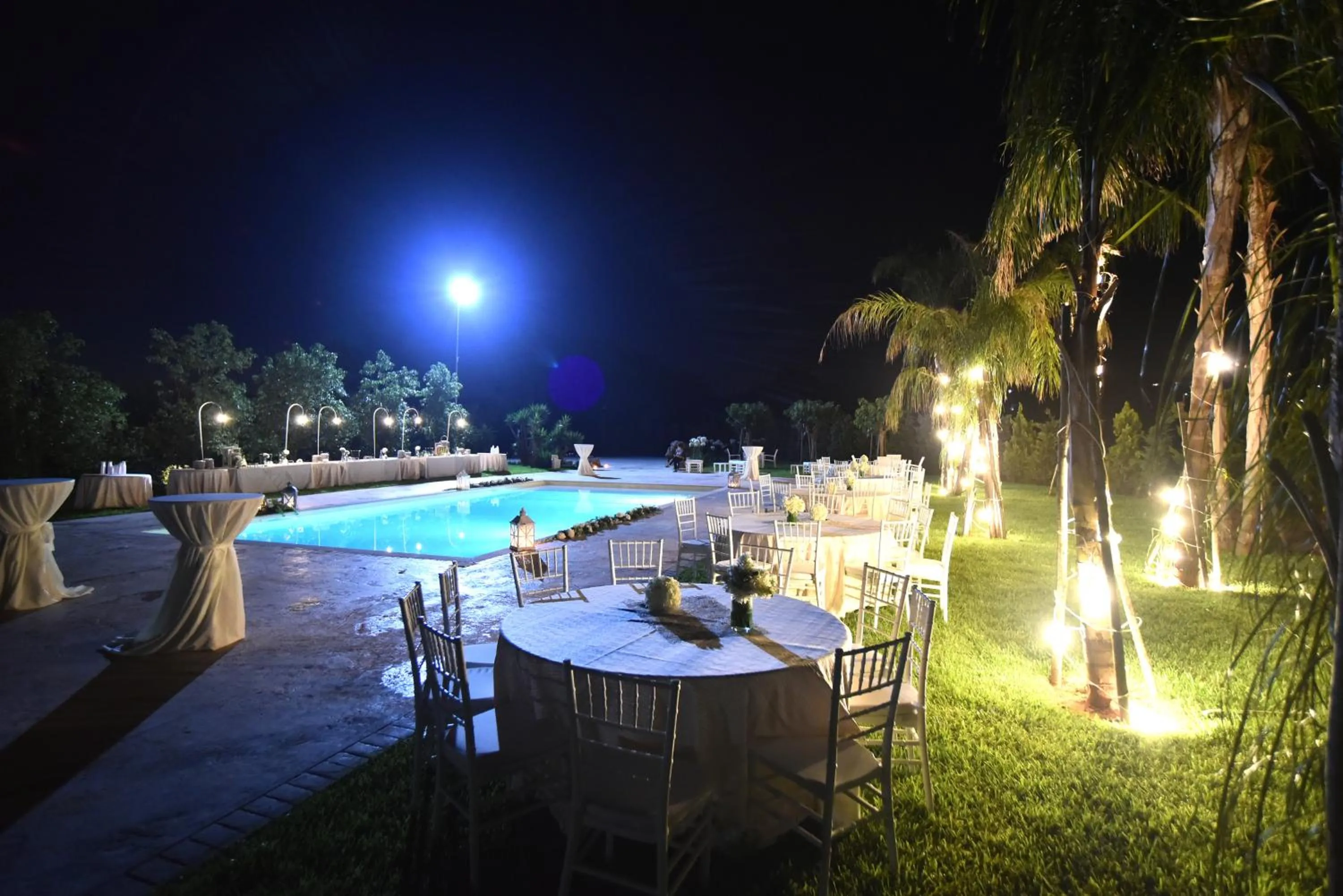 Swimming pool in Borgo Fiorito Relais