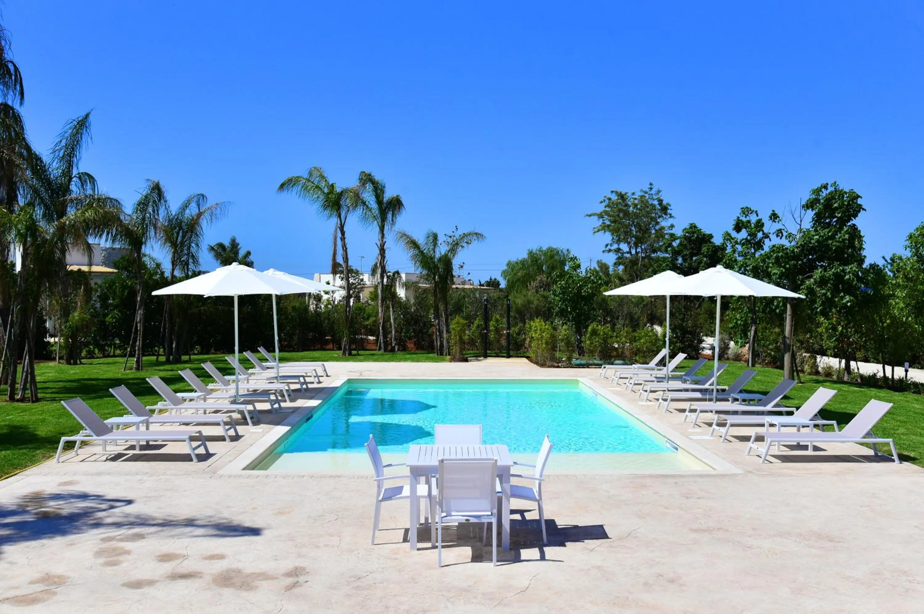 Swimming pool in Borgo Fiorito Relais