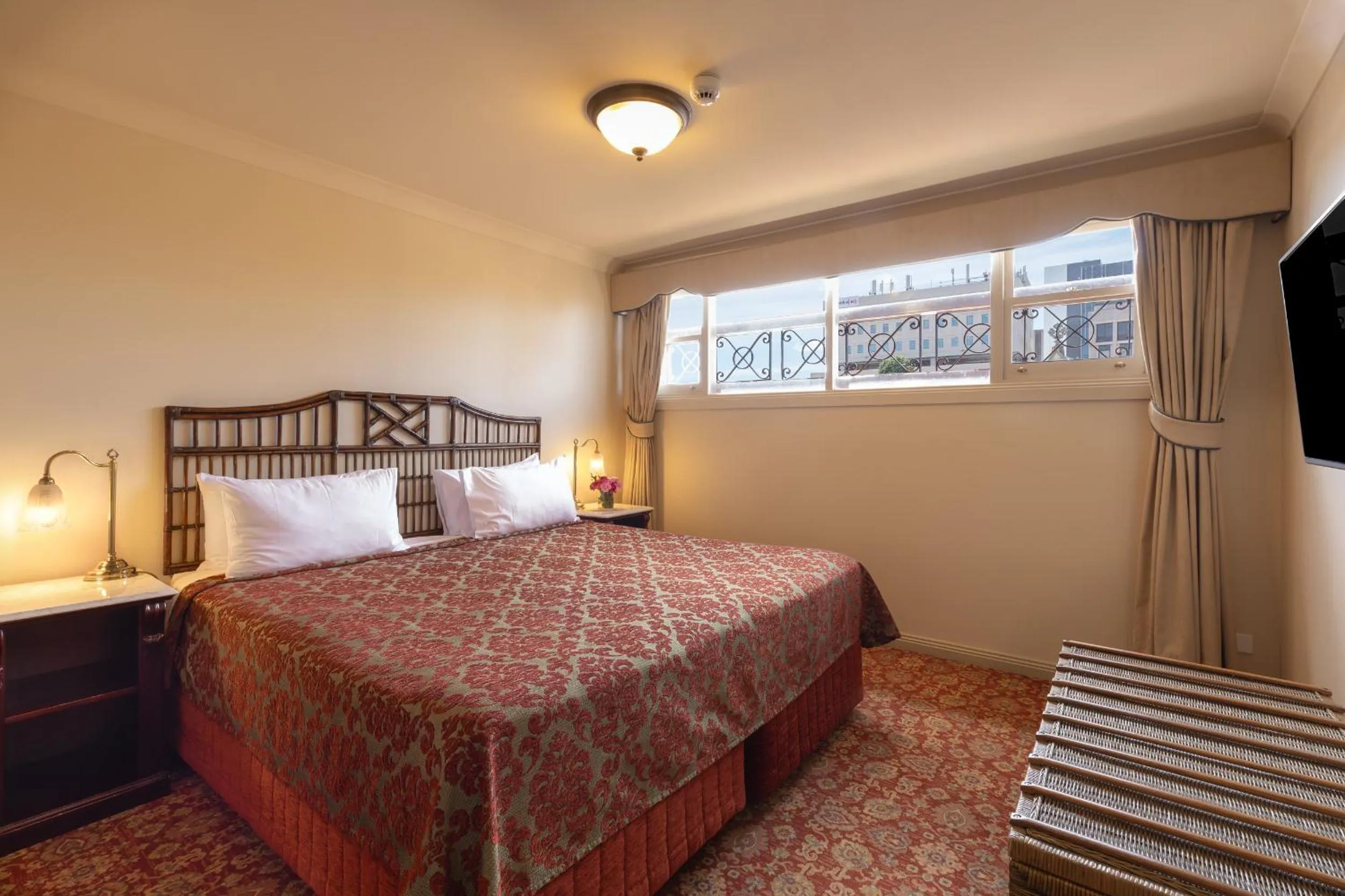 Bedroom, Bed in Hadley's Orient Hotel