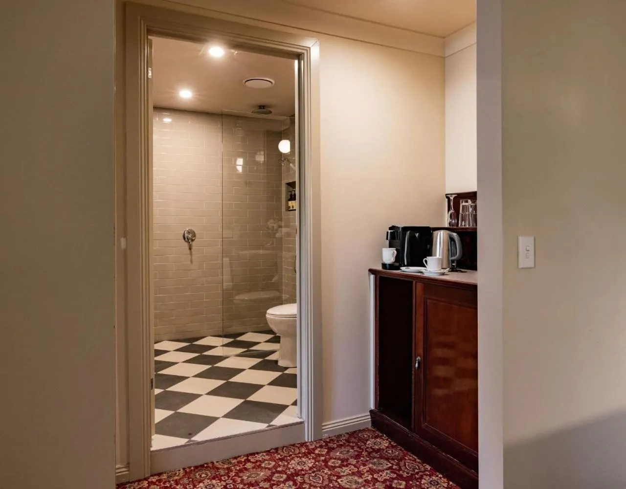 Bathroom in Hadley's Orient Hotel