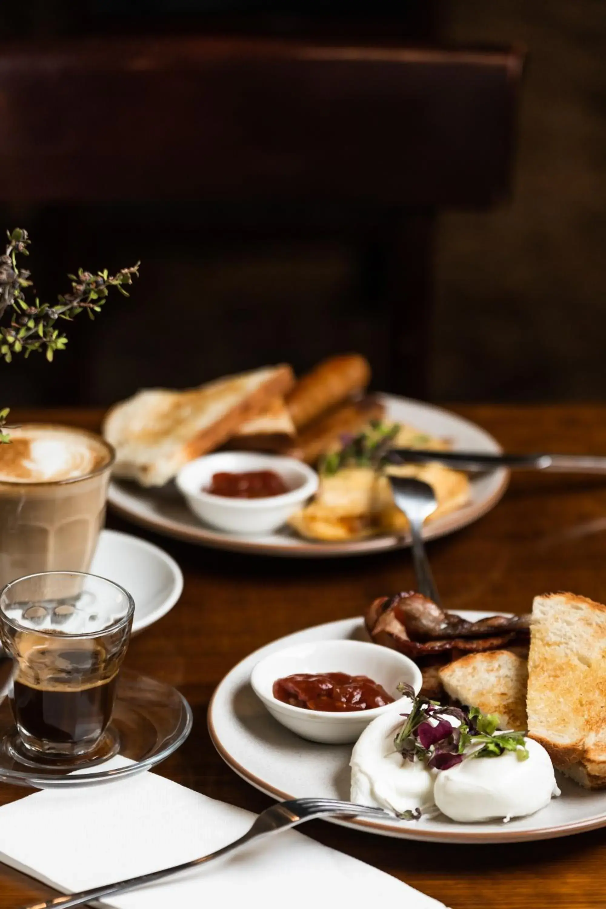 Breakfast in Hadley's Orient Hotel Breakfast in Hadley's Orient Hotel