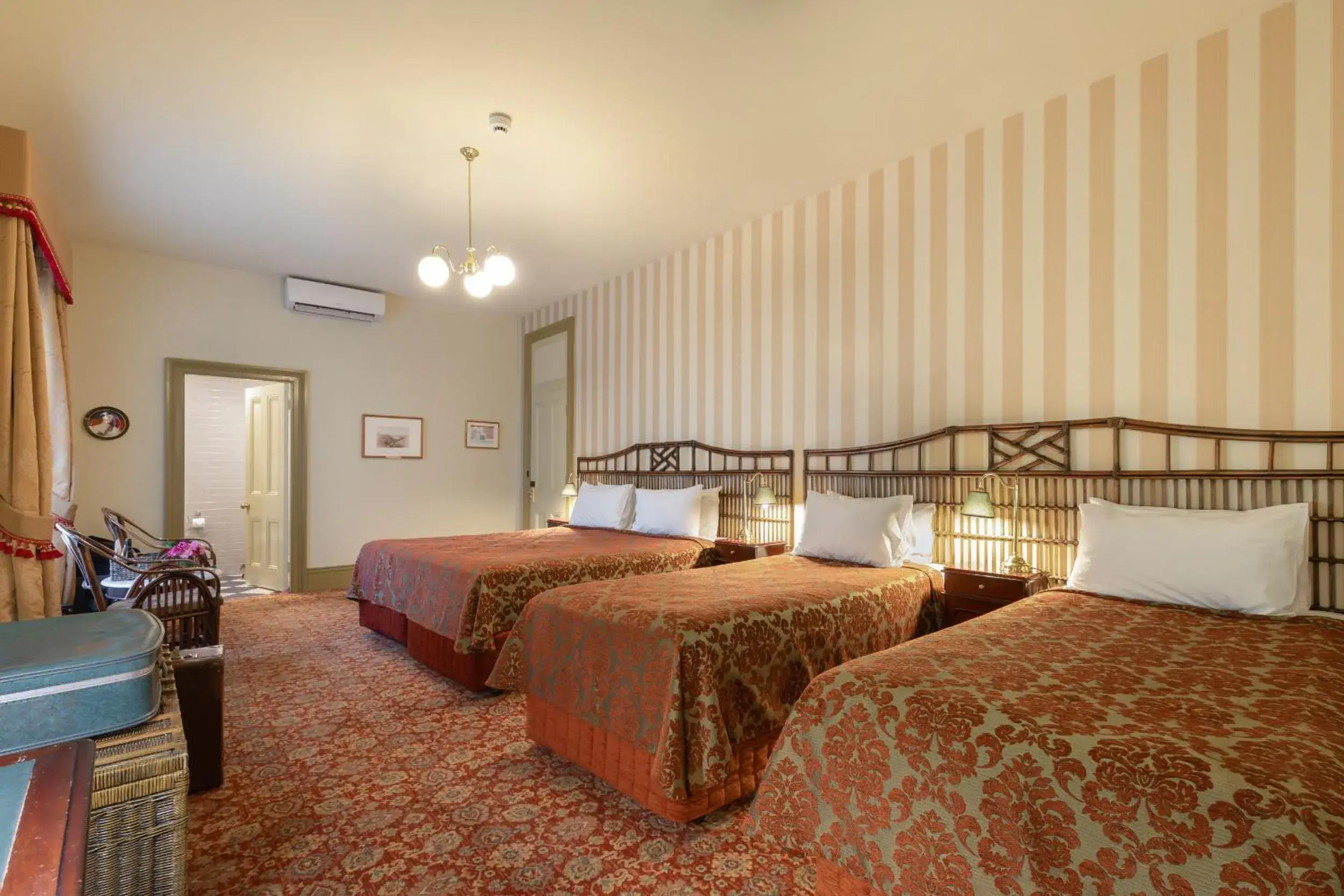 Bedroom, Bed in Hadley's Orient Hotel Bedroom, Bed in Hadley's Orient Hotel