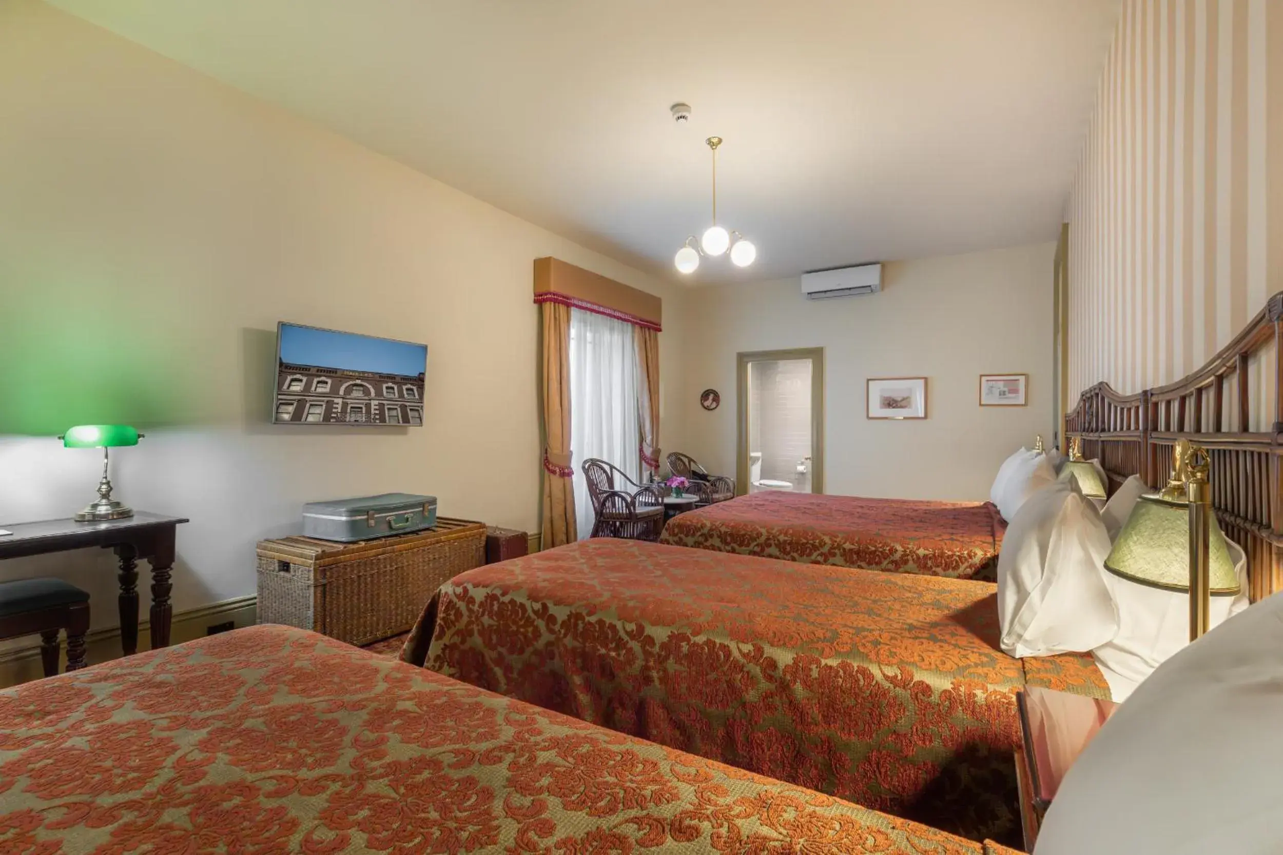 Bedroom, Bed in Hadley's Orient Hotel Bedroom, Bed in Hadley's Orient Hotel