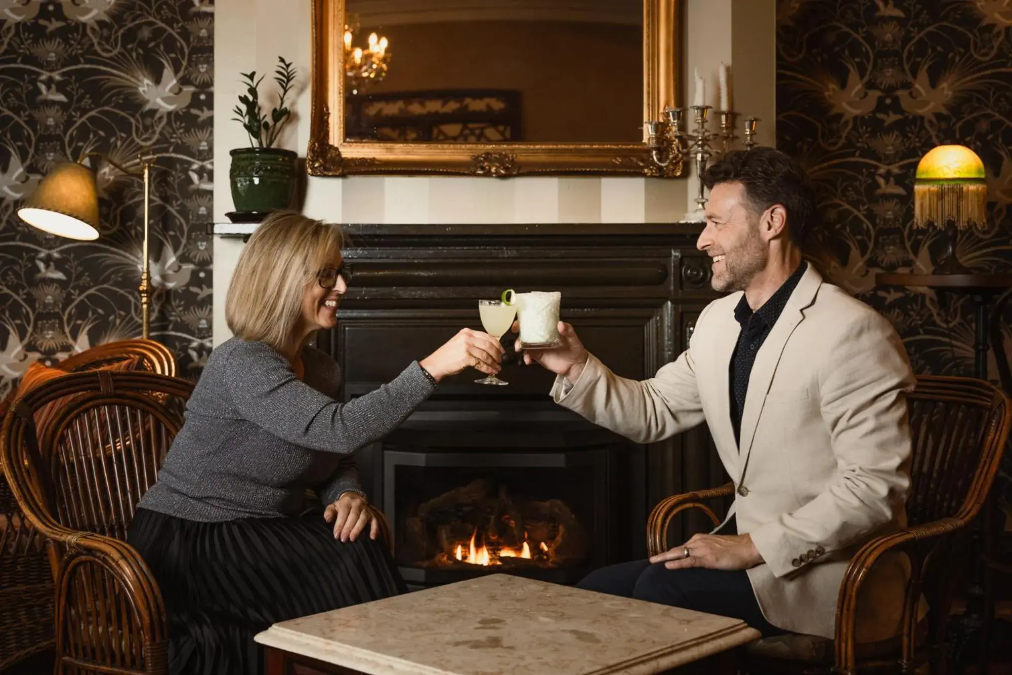 Lounge or bar in Hadley's Orient Hotel Lounge or bar in Hadley's Orient Hotel